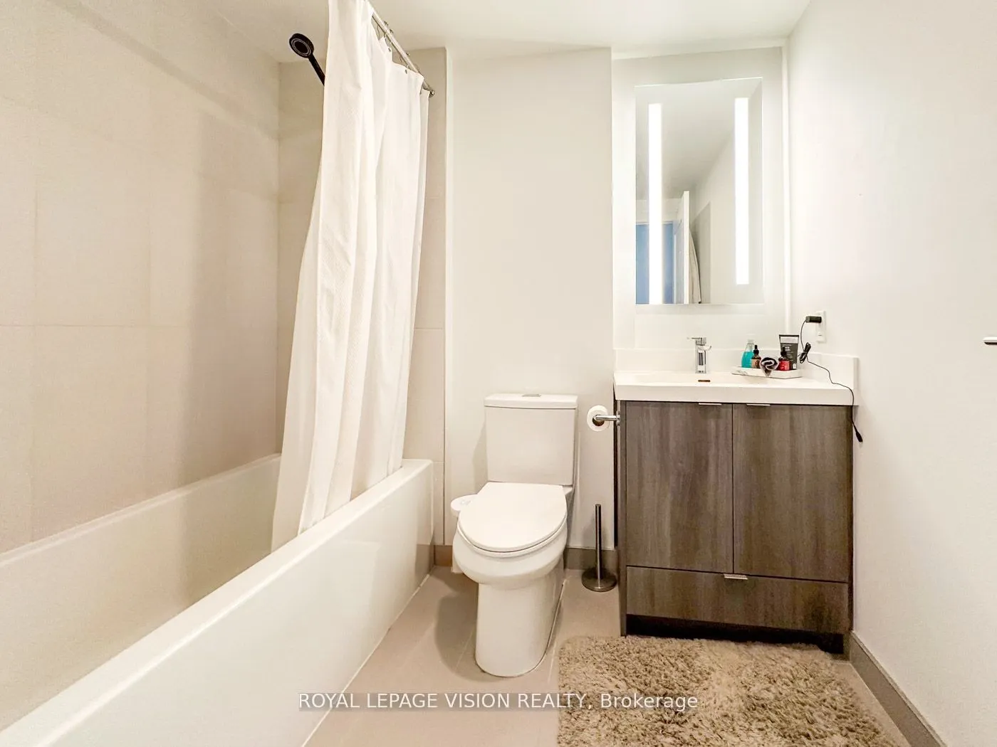 30 Inn on the park Drive, #2404