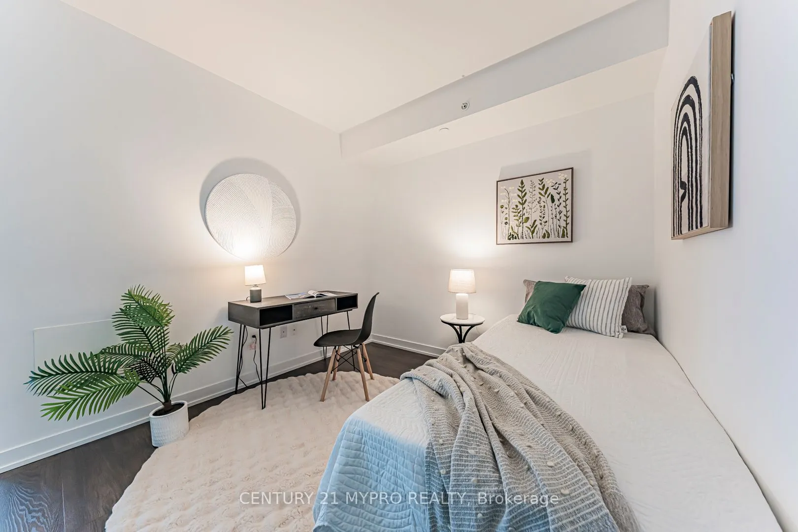 31 Tippett Road, #559