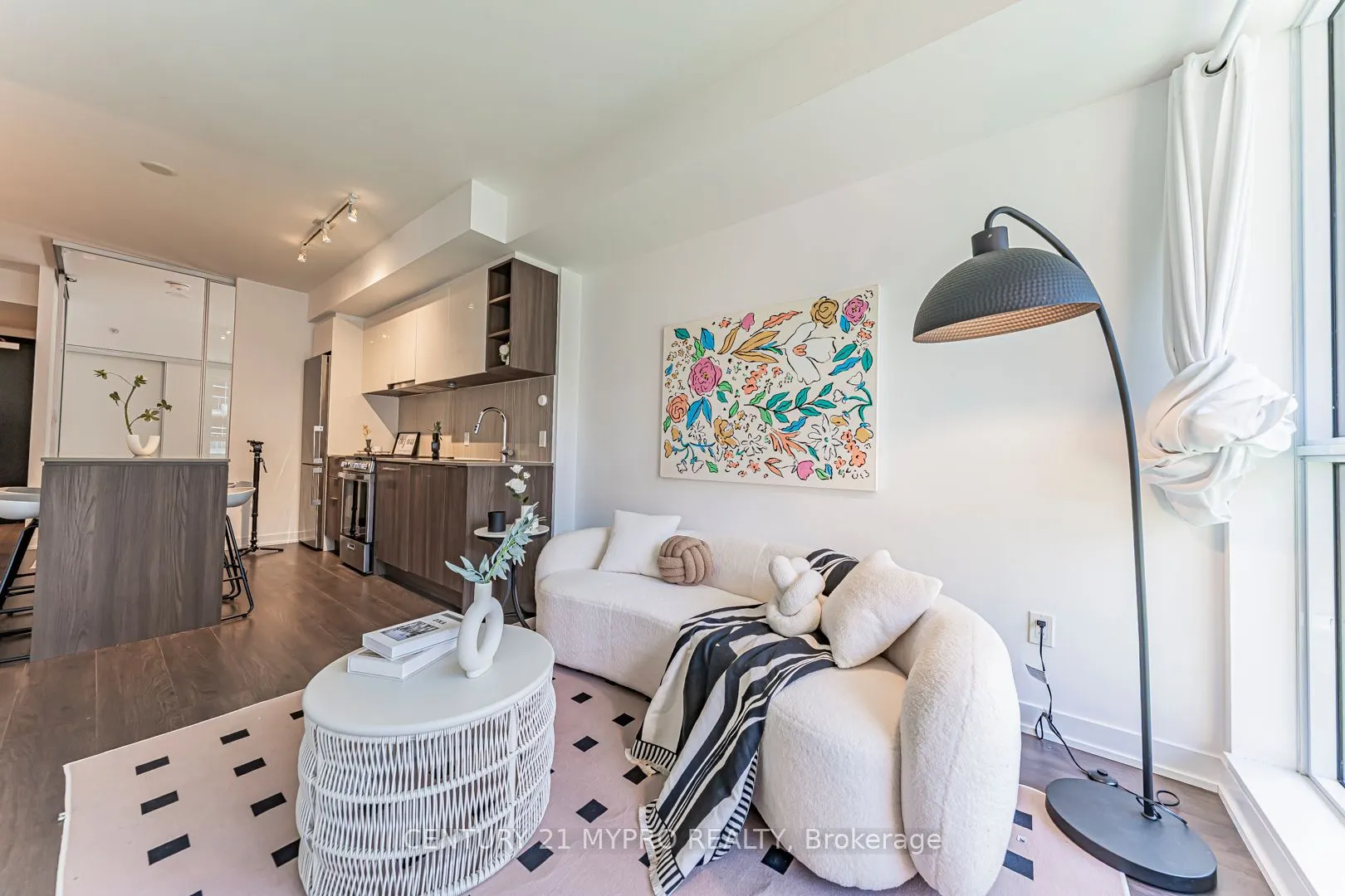 31 Tippett Road, #559