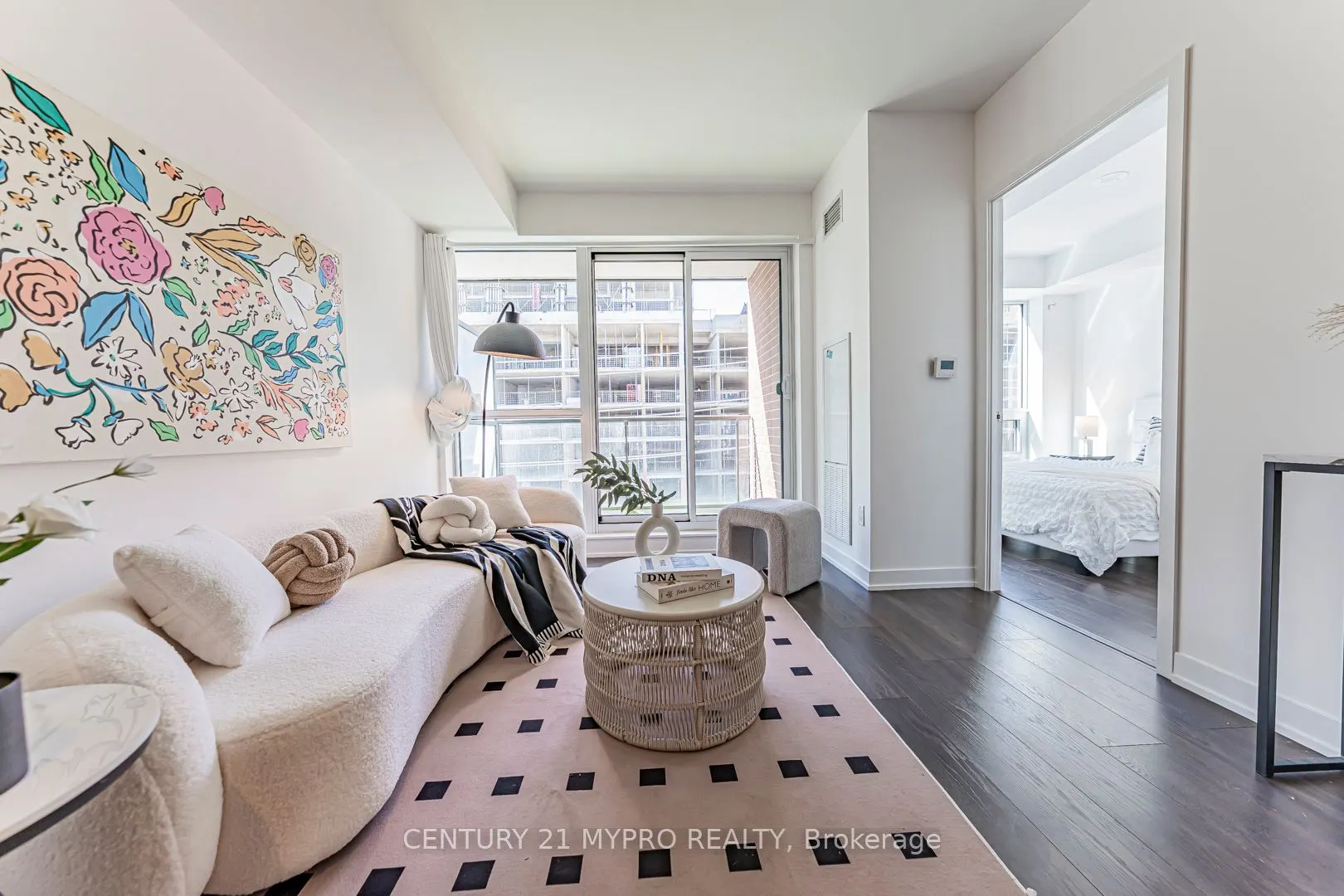 31 Tippett Road, #559