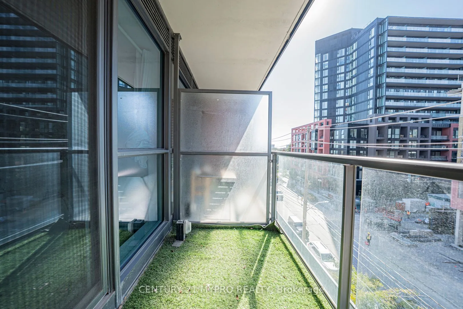 31 Tippett Road, #559