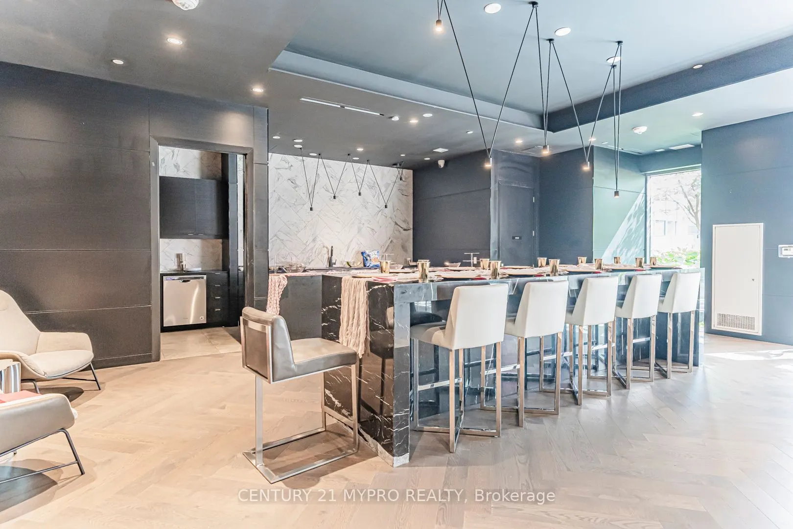 31 Tippett Road, #559