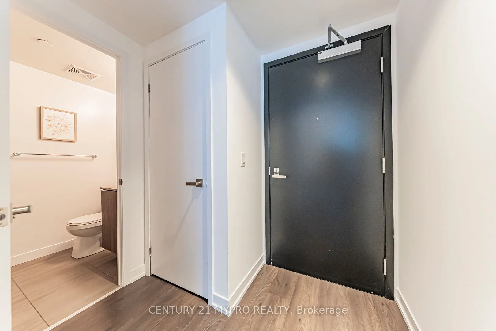 31 Tippett Road, #559