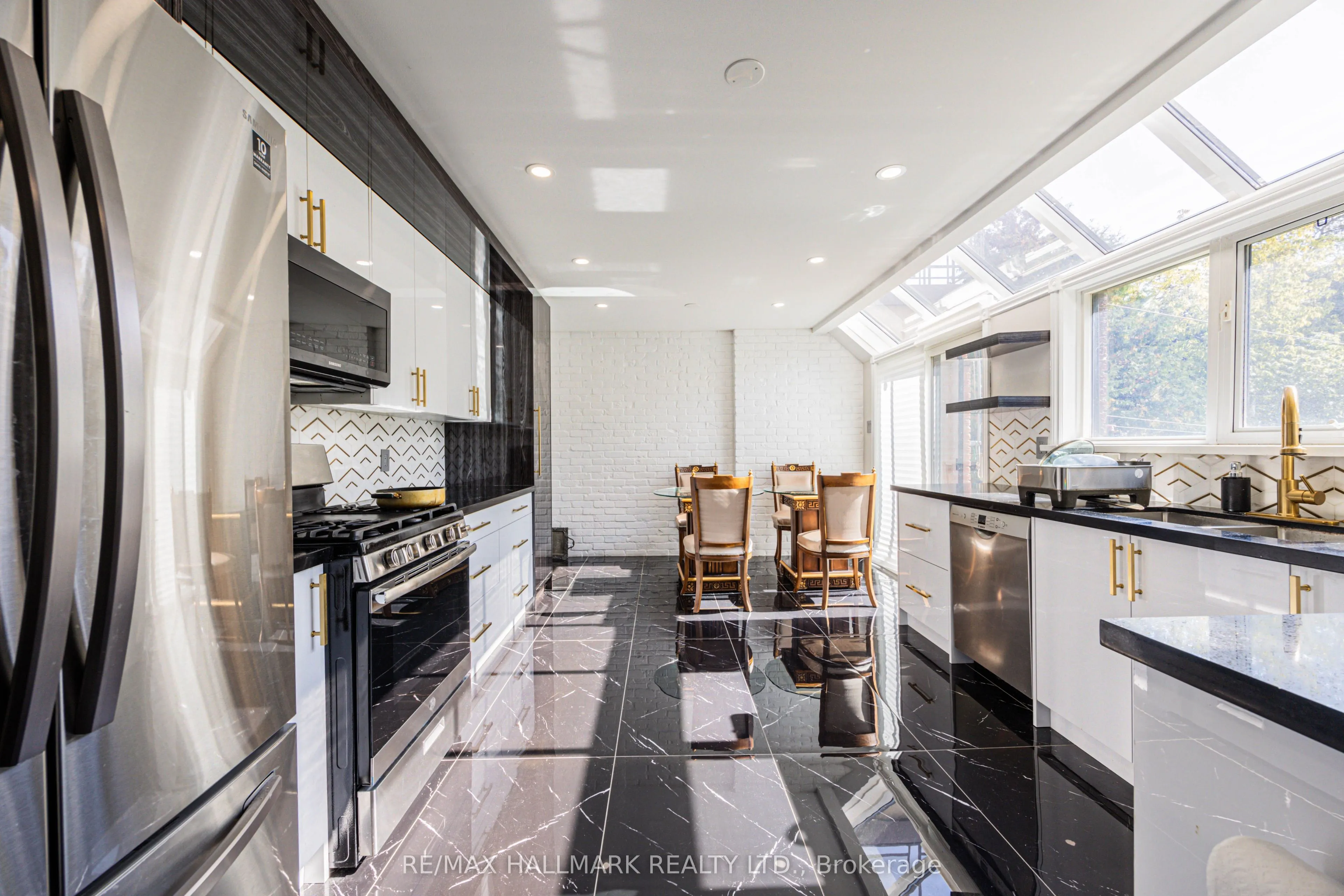 95 Caines Avenue