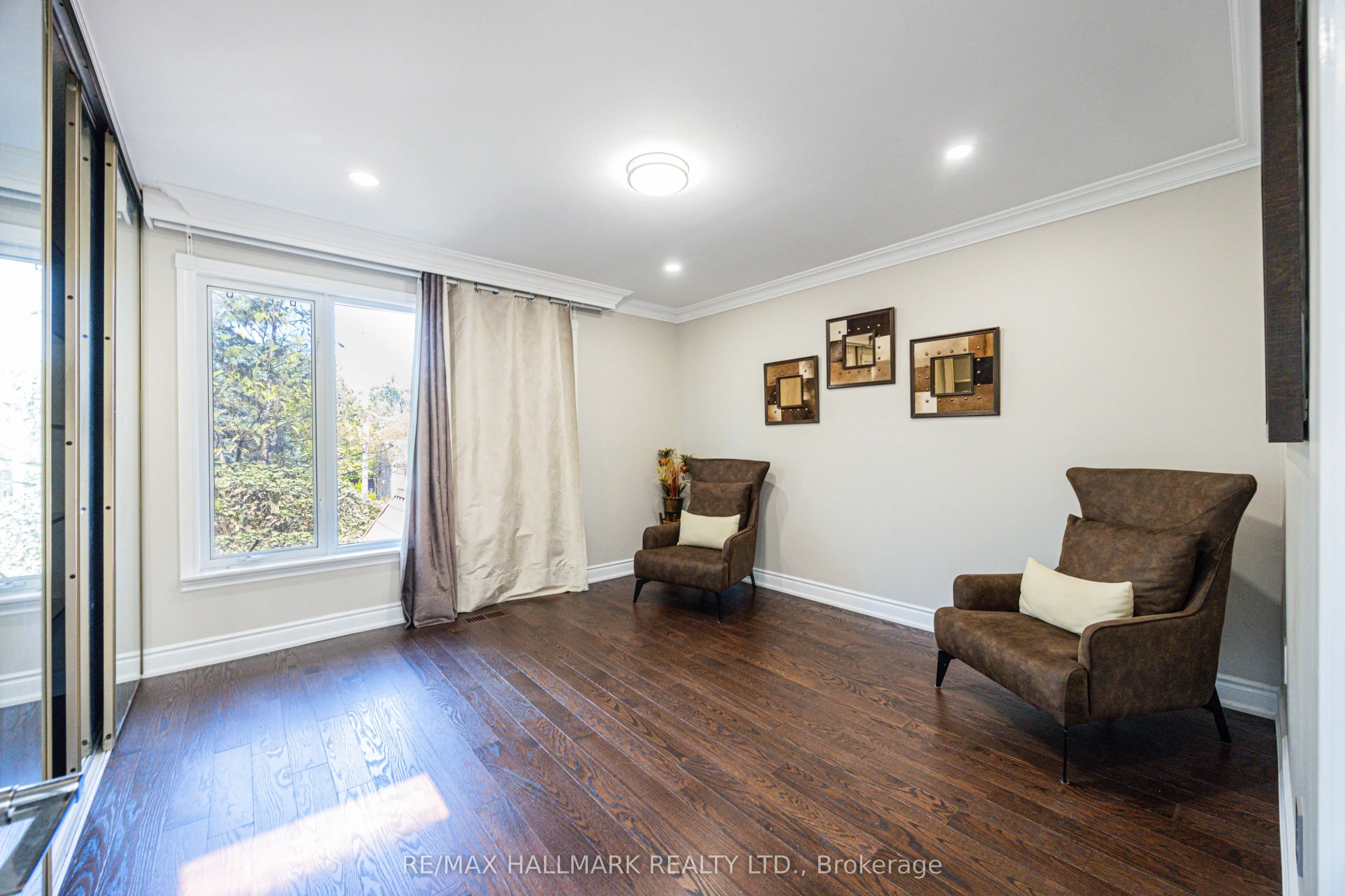 95 Caines Avenue