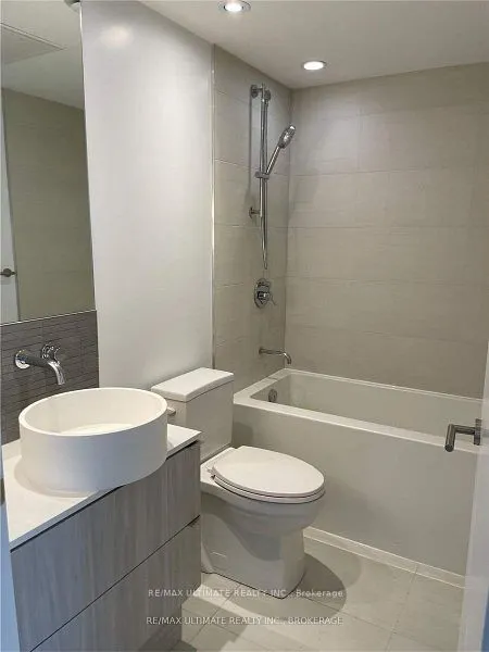 161 Roehampton Avenue, #3212