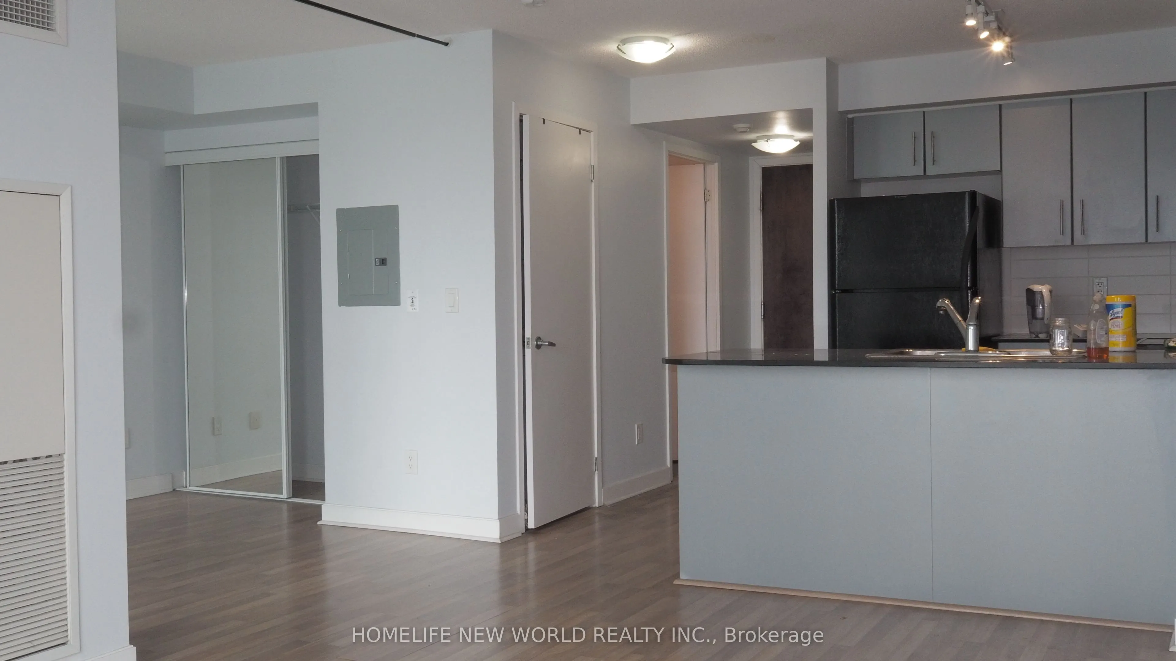 12 Yonge Street W, #703