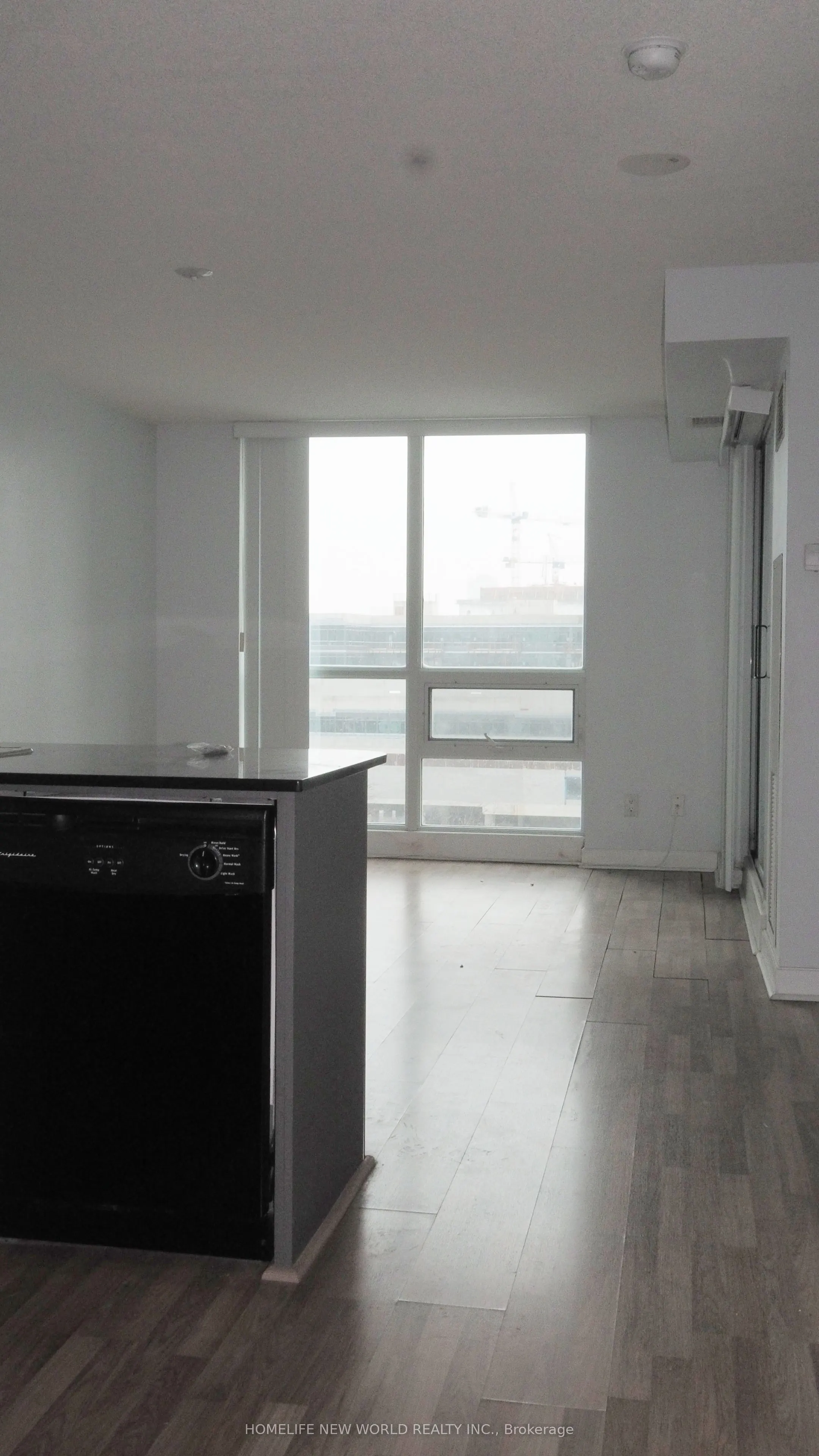 12 Yonge Street W, #703