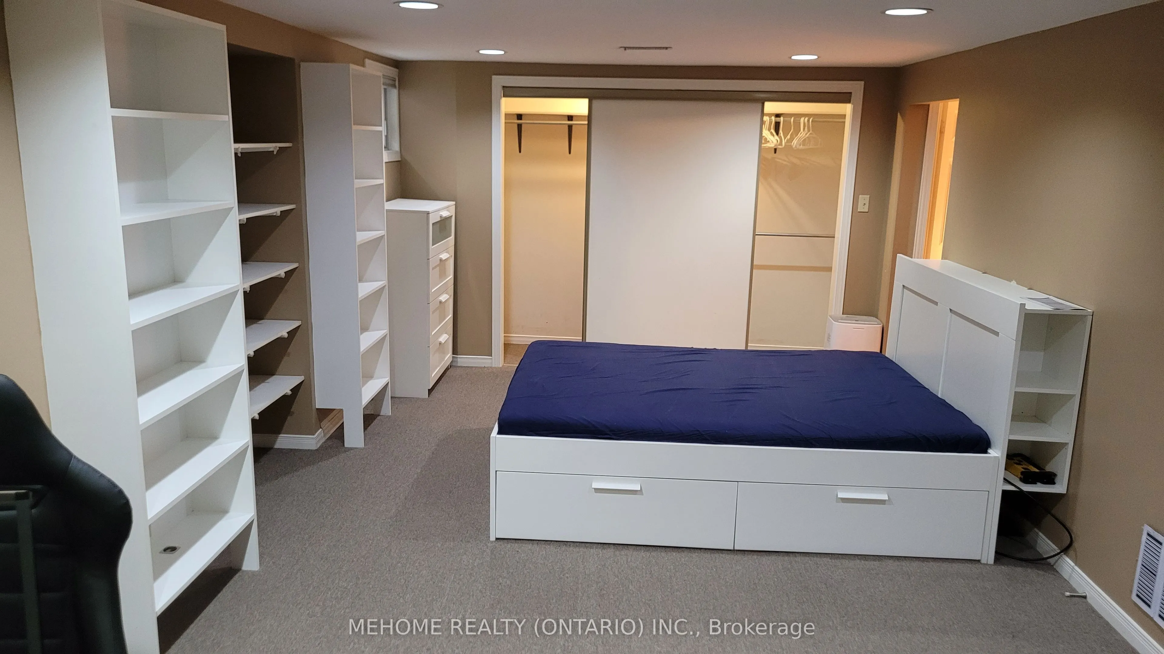 121 Angus Drive, #Lower unit