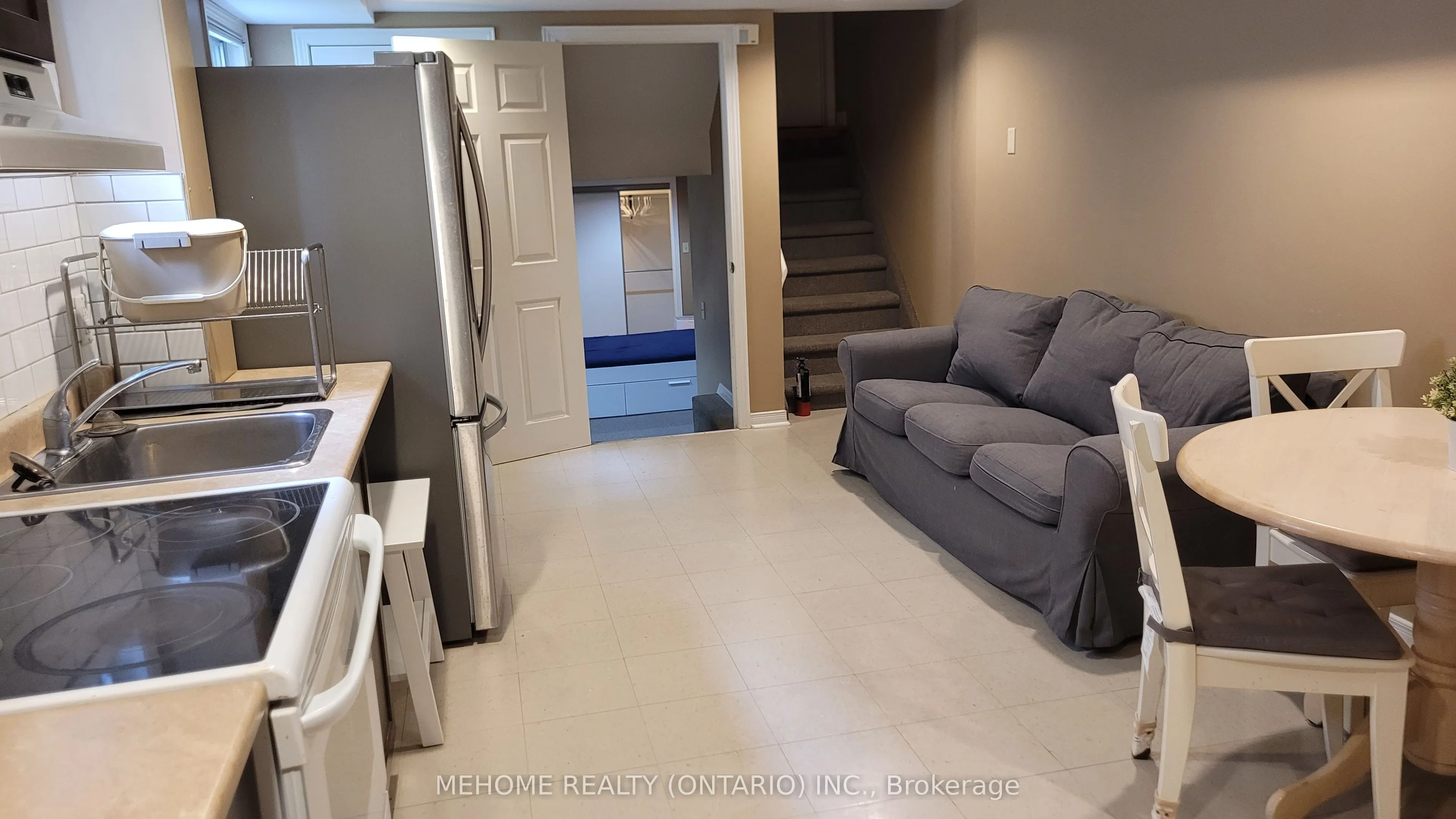 121 Angus Drive, #Lower unit