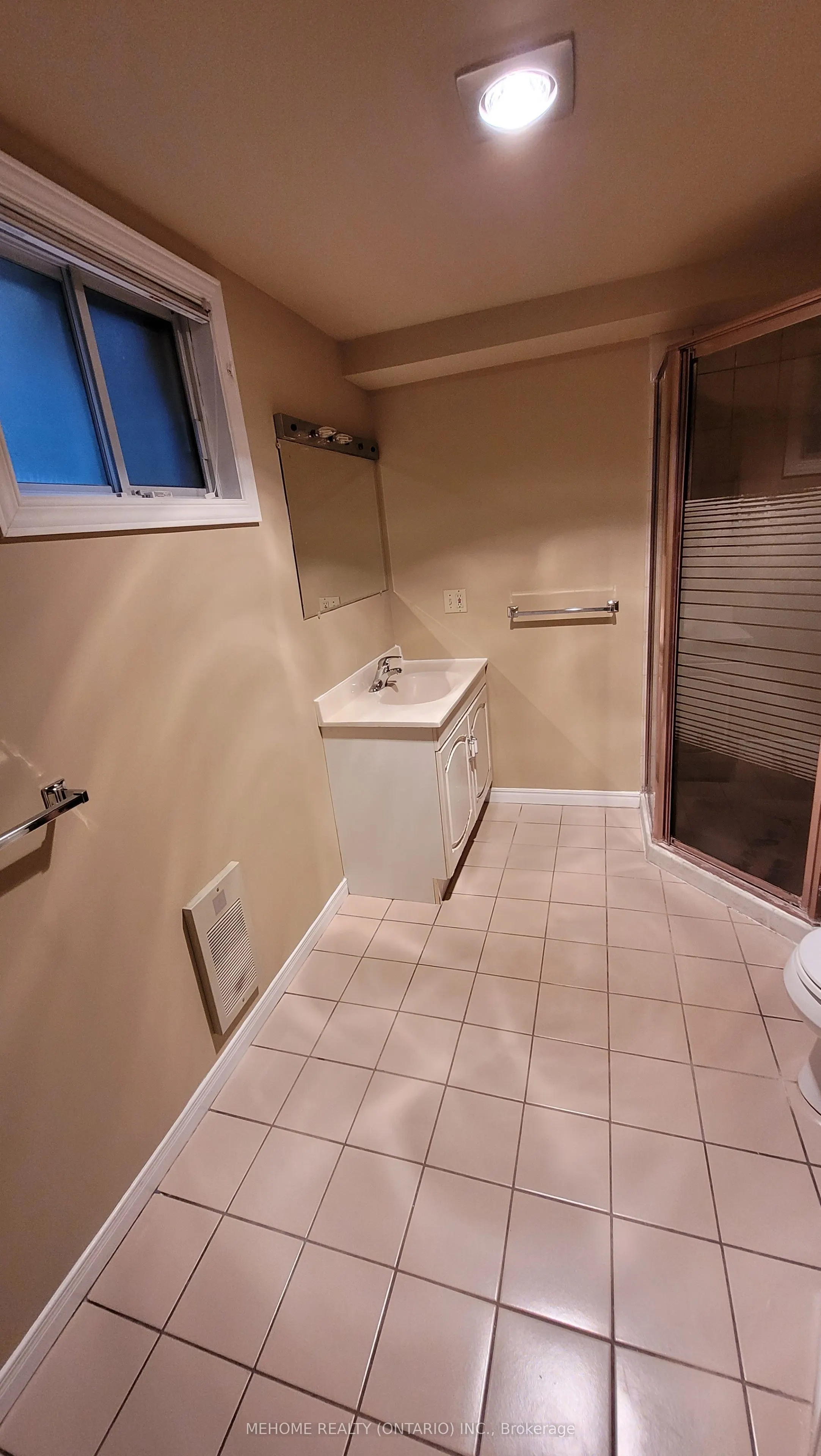 121 Angus Drive, #Lower unit
