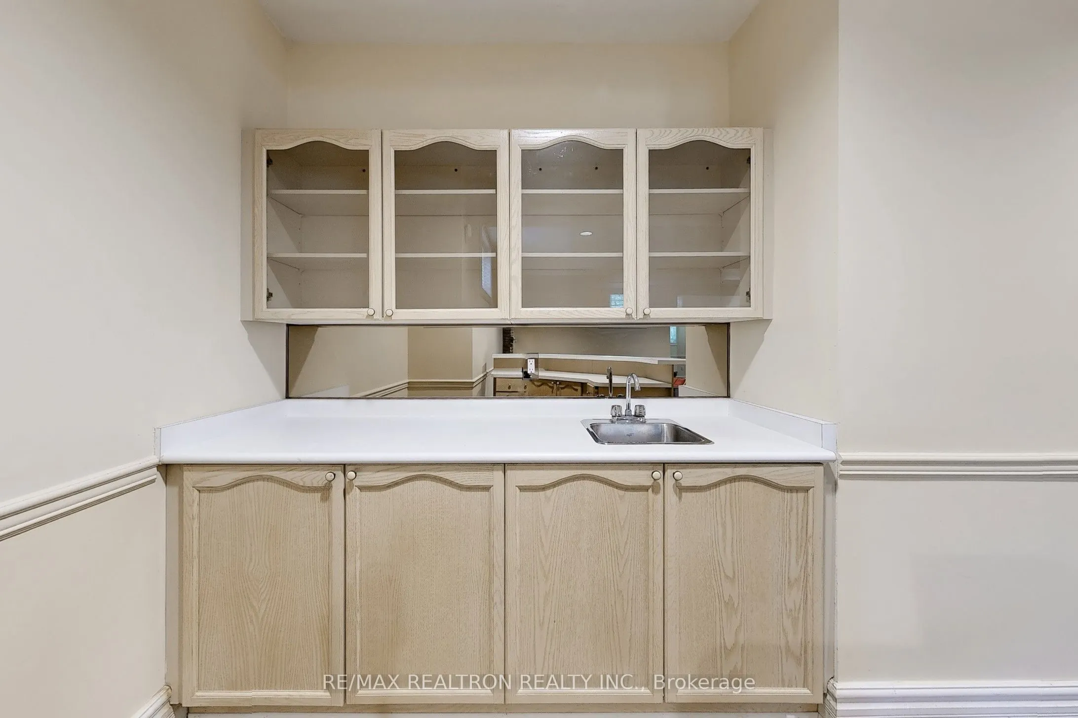176 Elmwood Avenue, #Basement