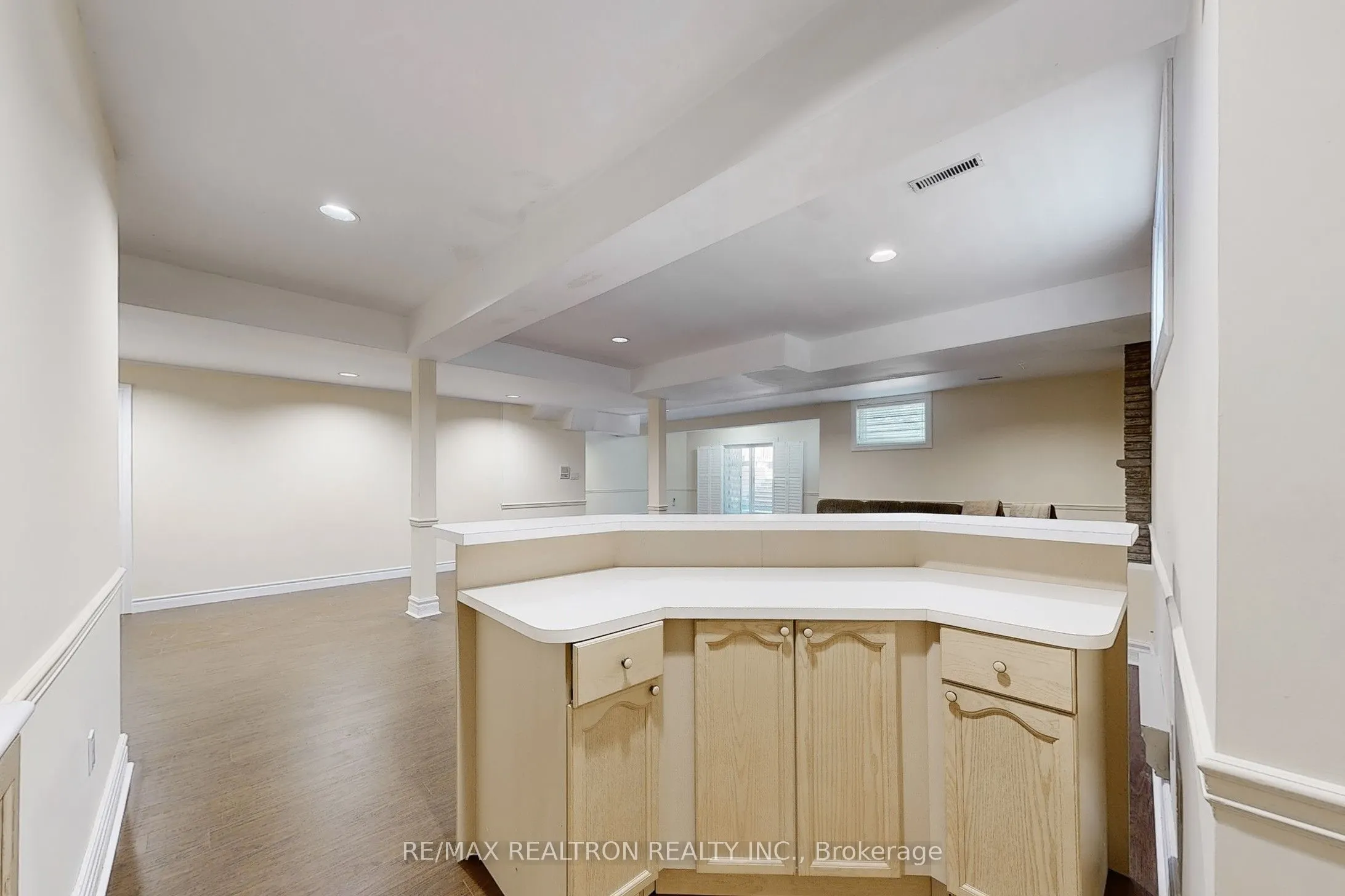 176 Elmwood Avenue, #Basement