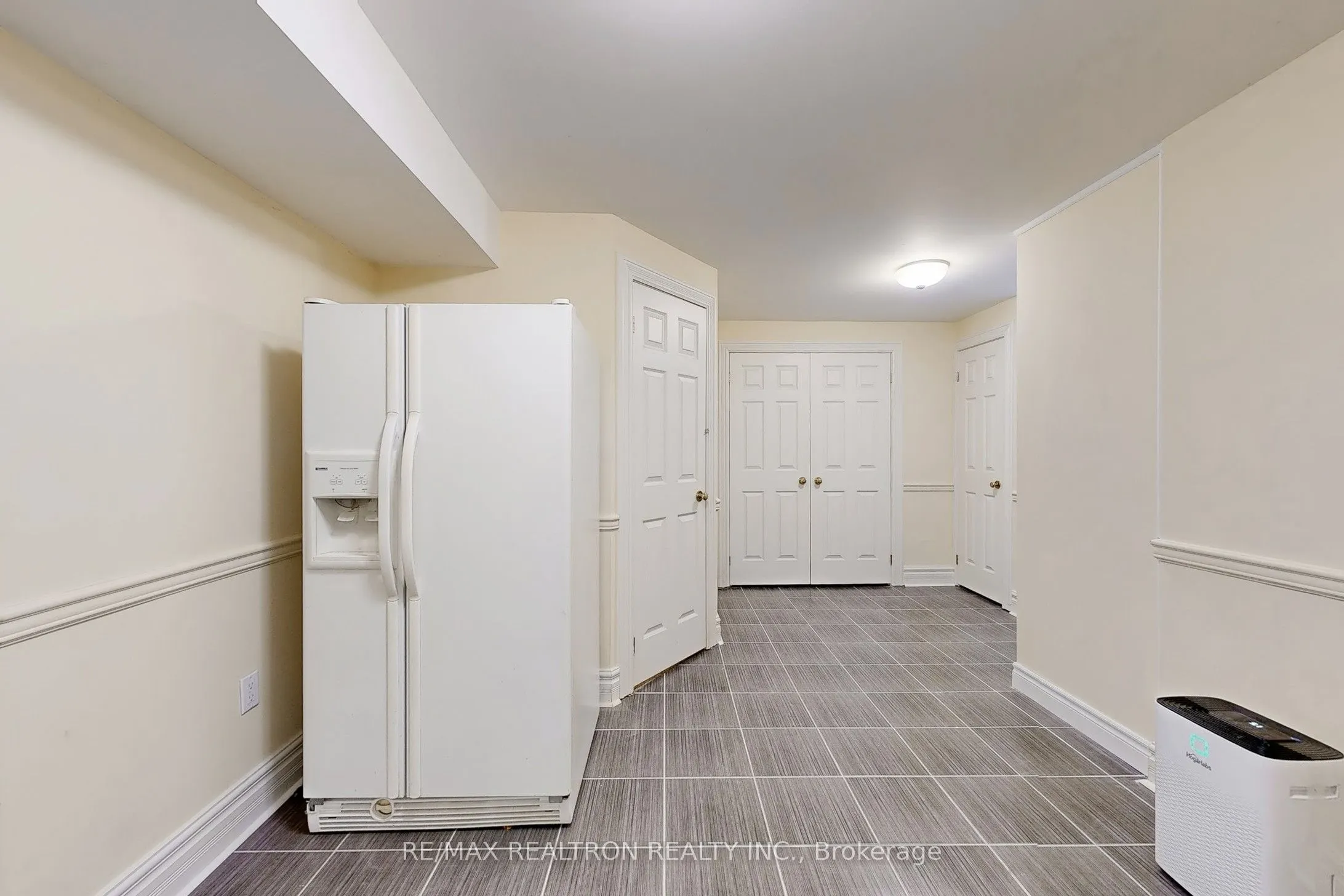 176 Elmwood Avenue, #Basement