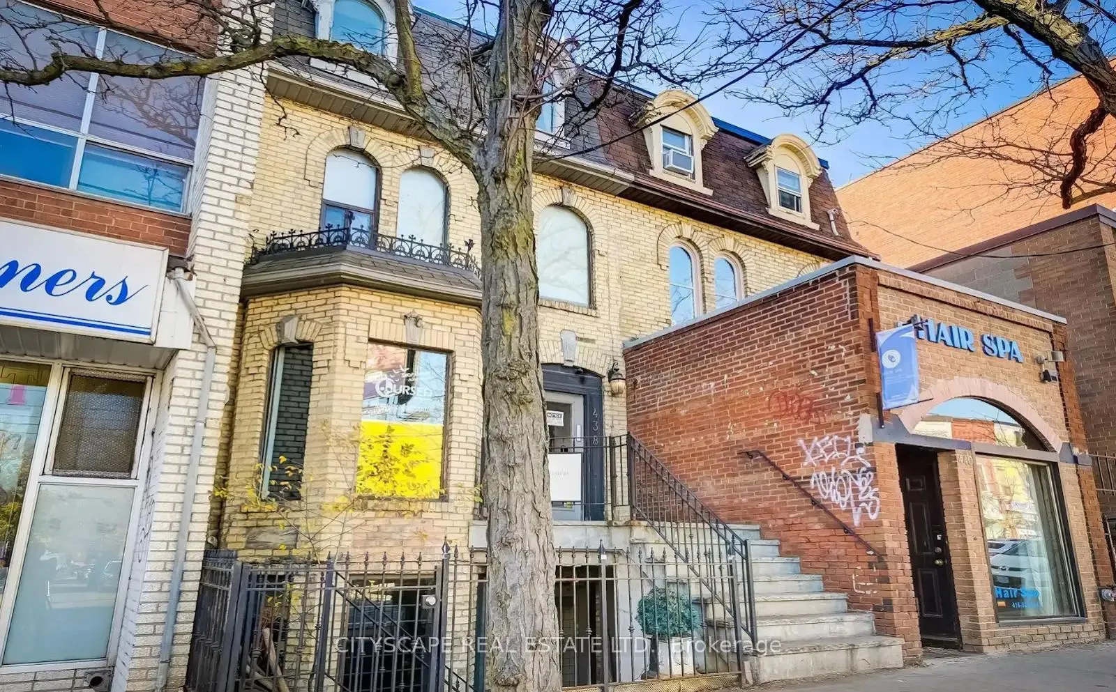 438 Parliament Street, #300