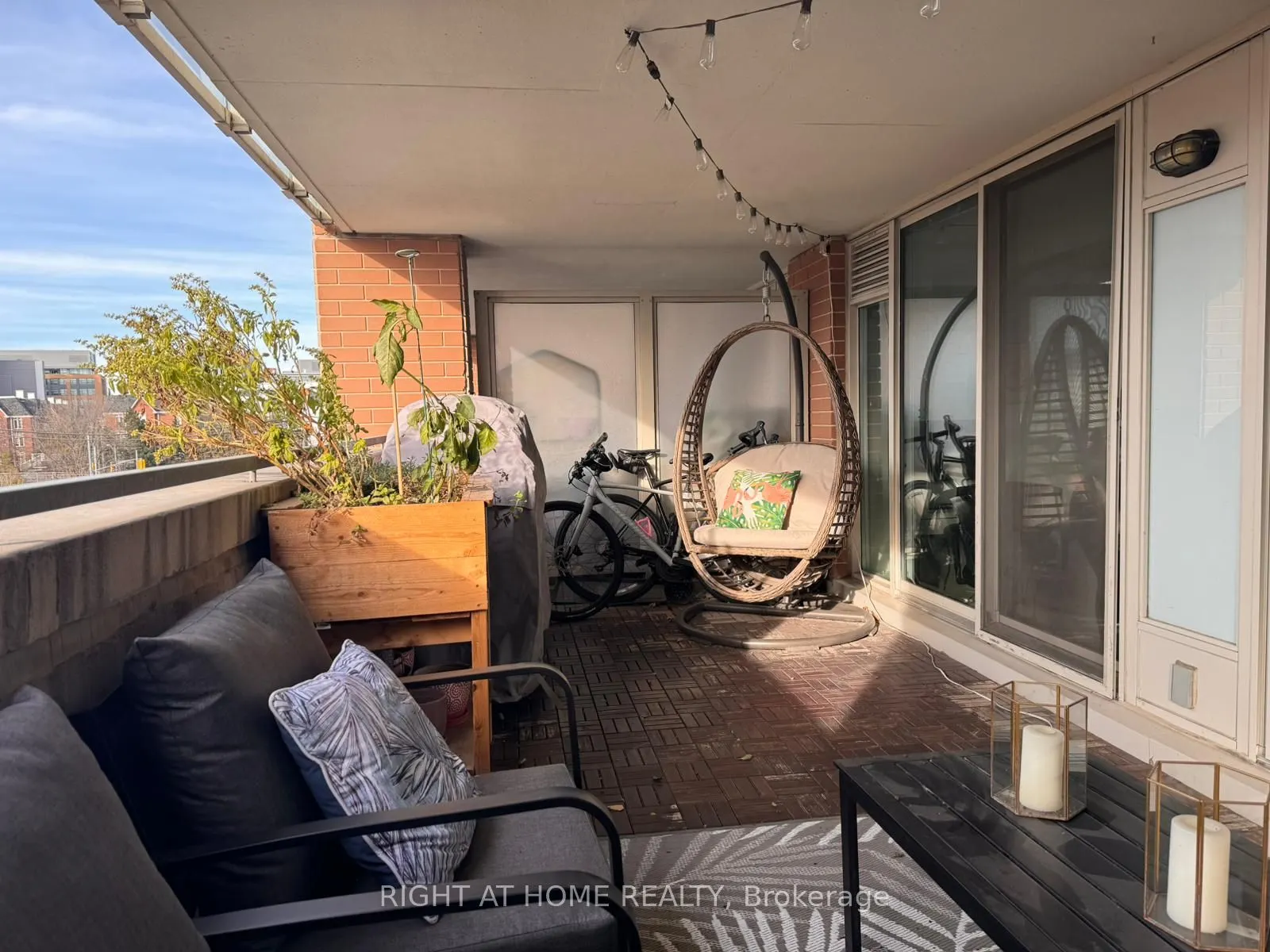 125 Western Battery Road W, #214