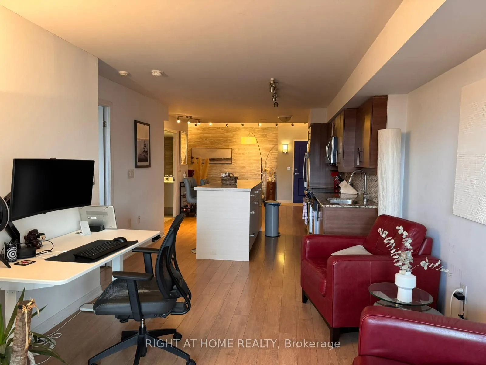 125 Western Battery Road W, #214