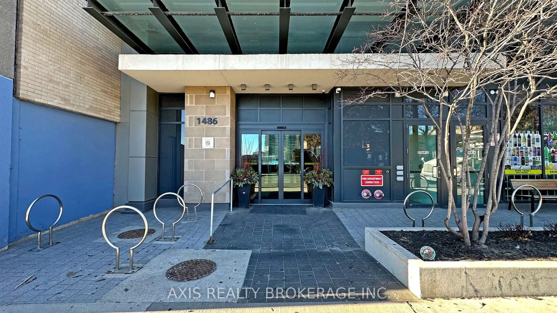1486 Bathurst Street, #905