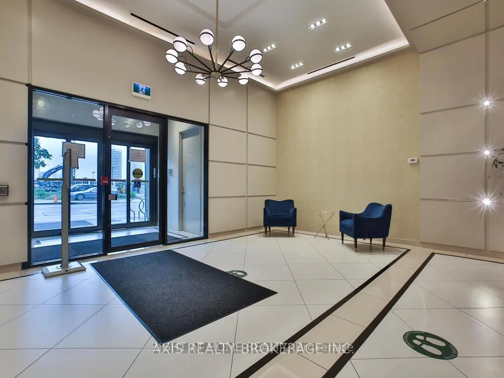 1486 Bathurst Street, #905