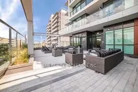 1486 Bathurst Street, #905