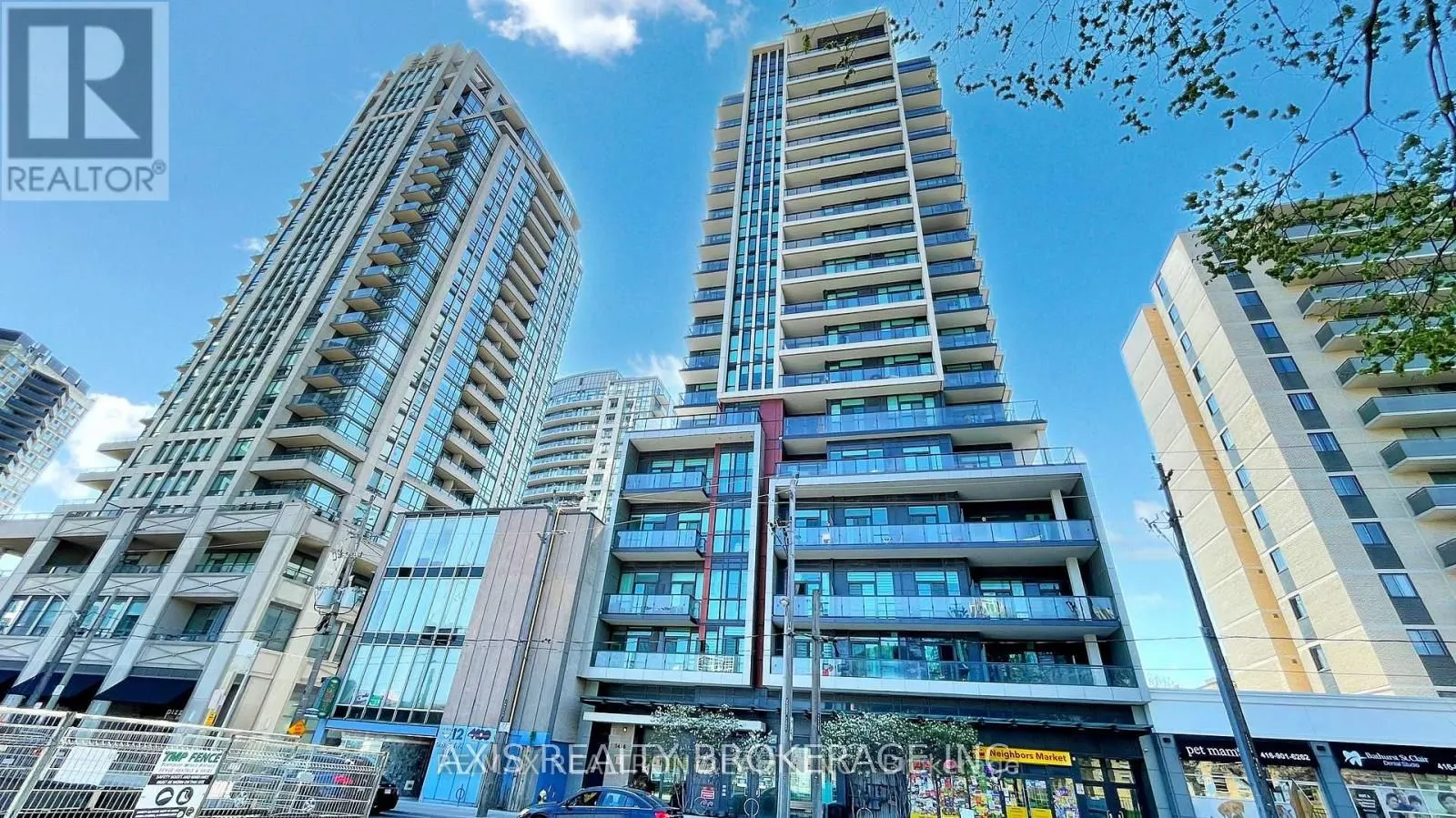 1486 Bathurst Street, #905