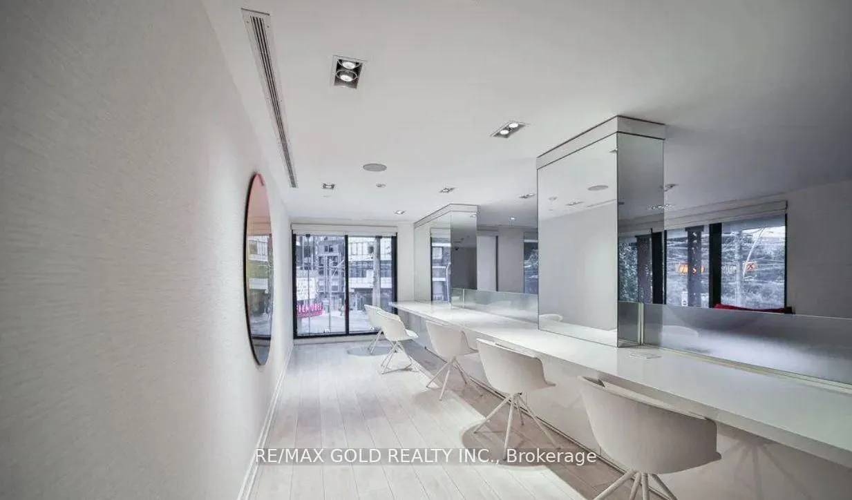 251 Jarvis Street, #1116