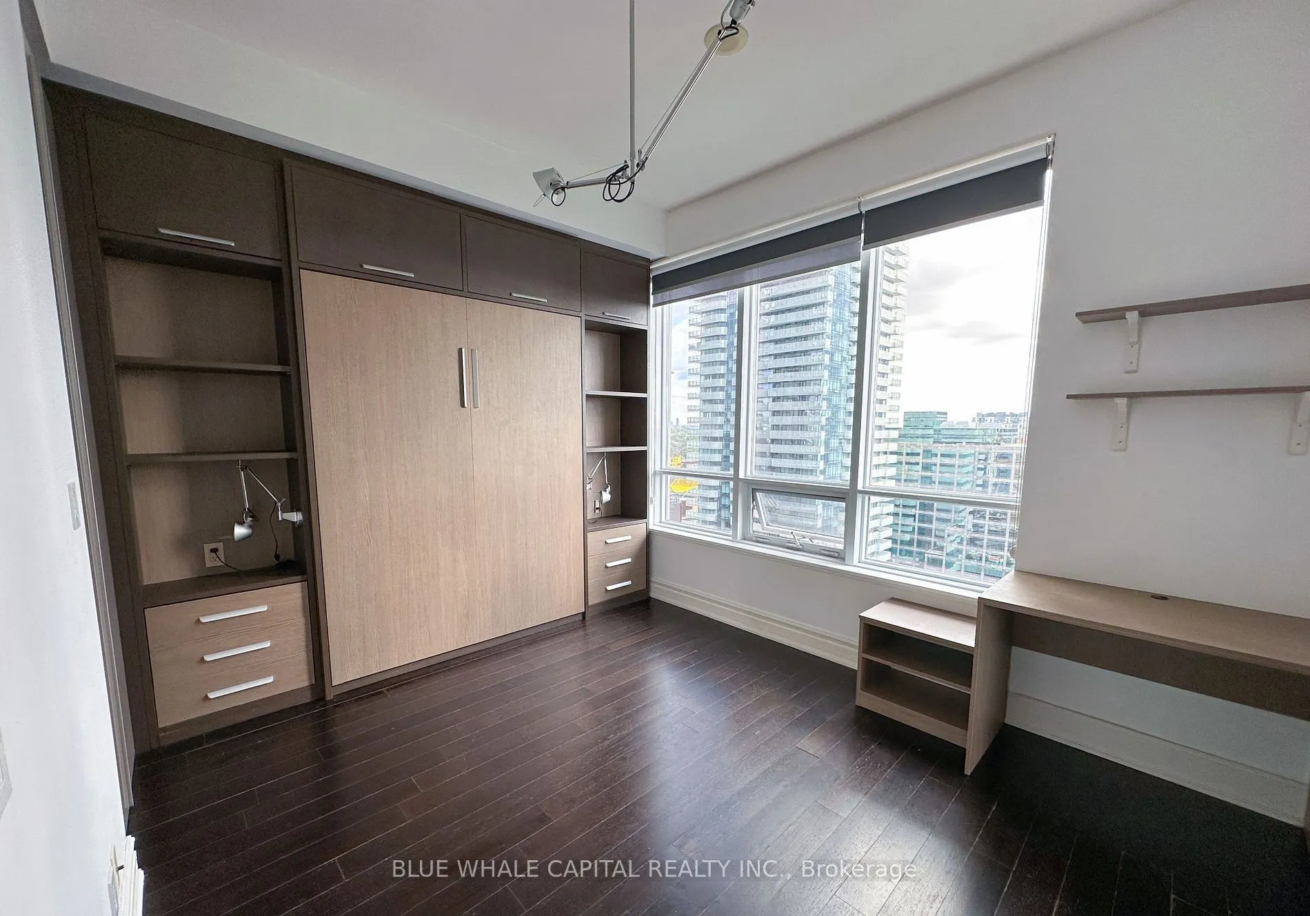 21 Balmuto Street, #2302