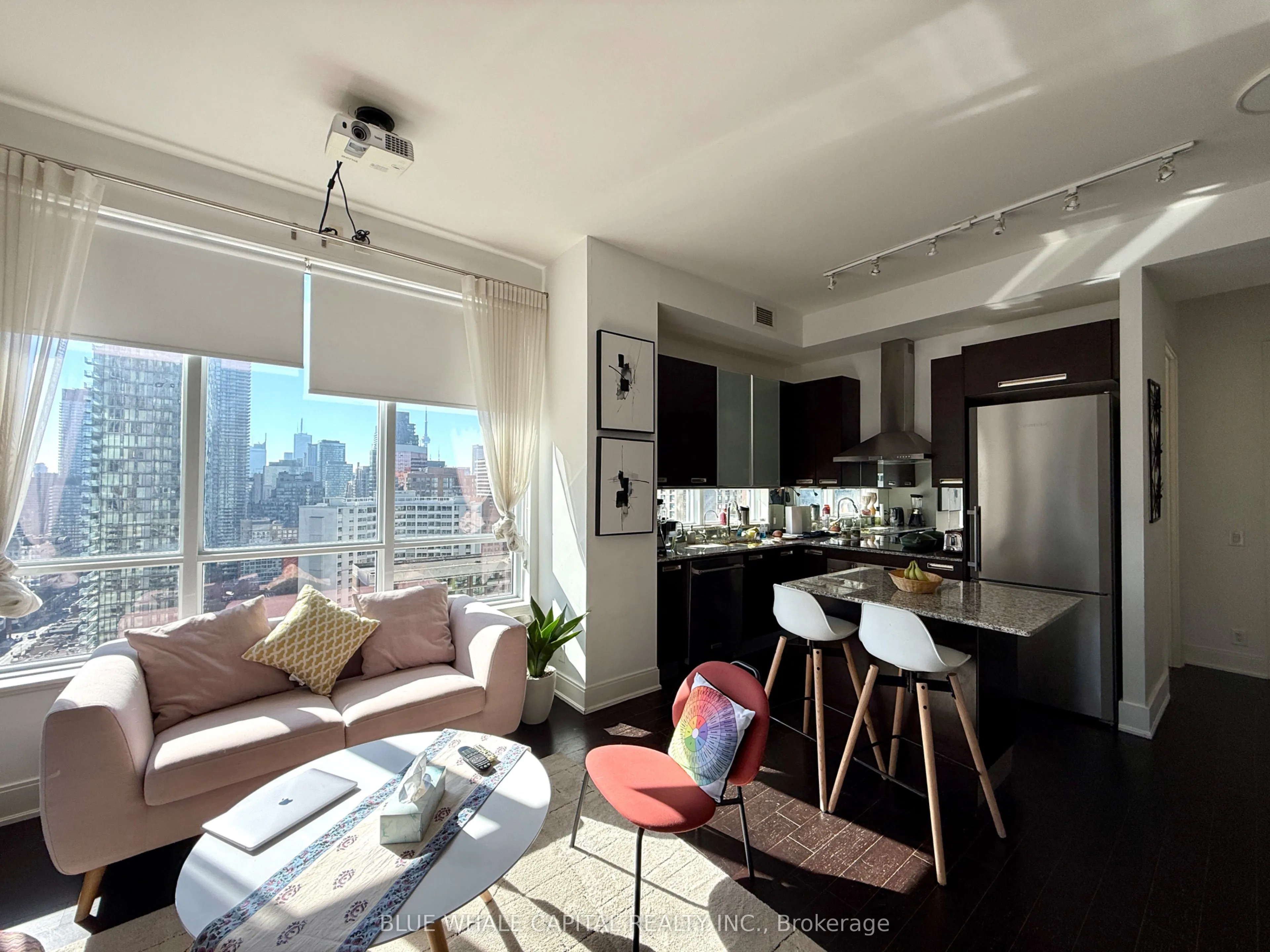 21 Balmuto Street, #2302