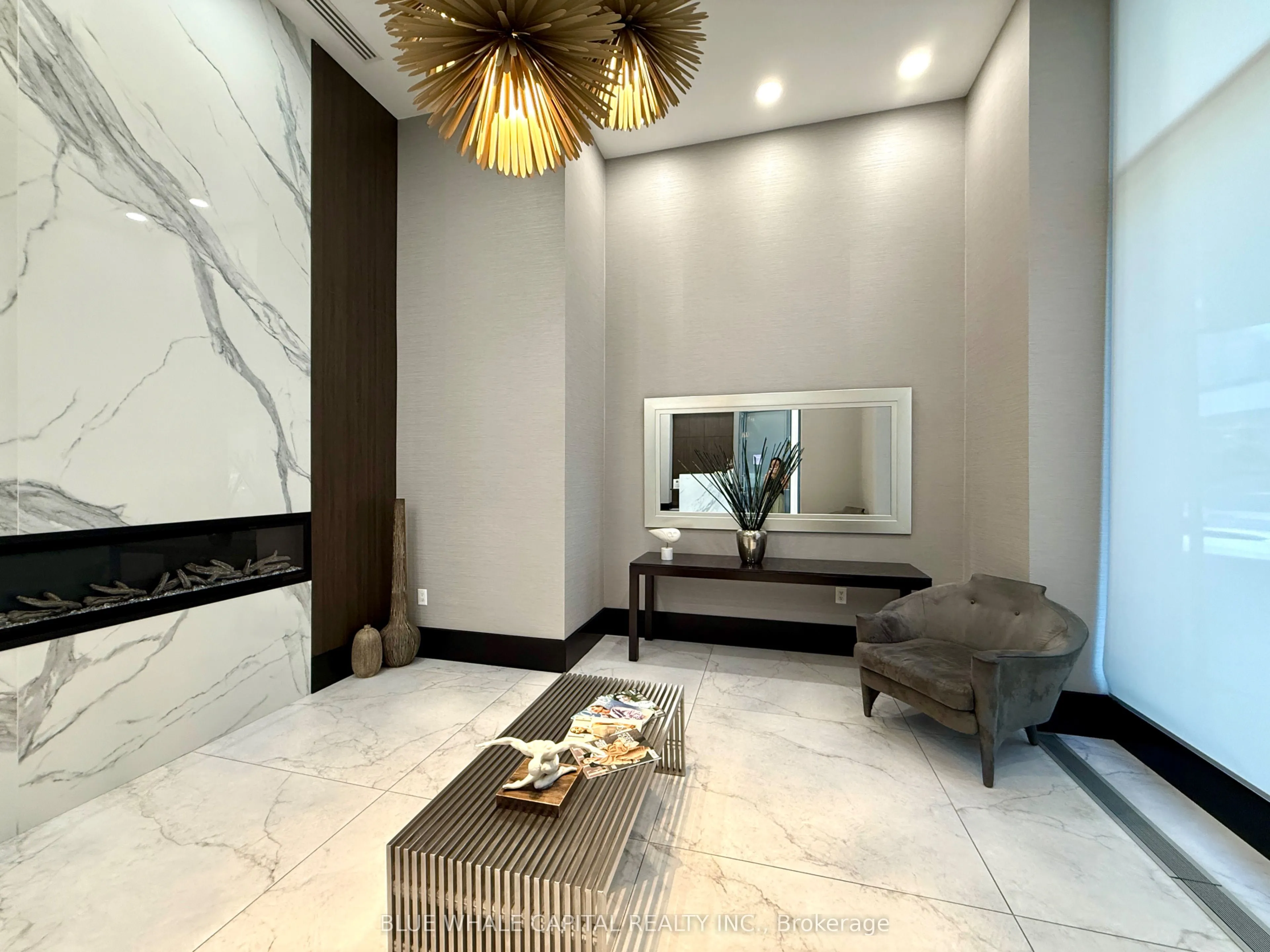 21 Balmuto Street, #2302