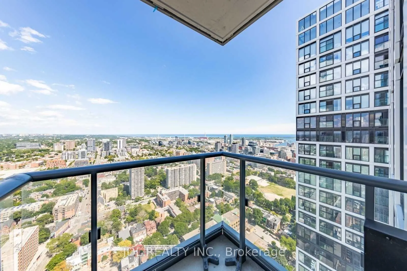 251 JARVIS Street, #3702