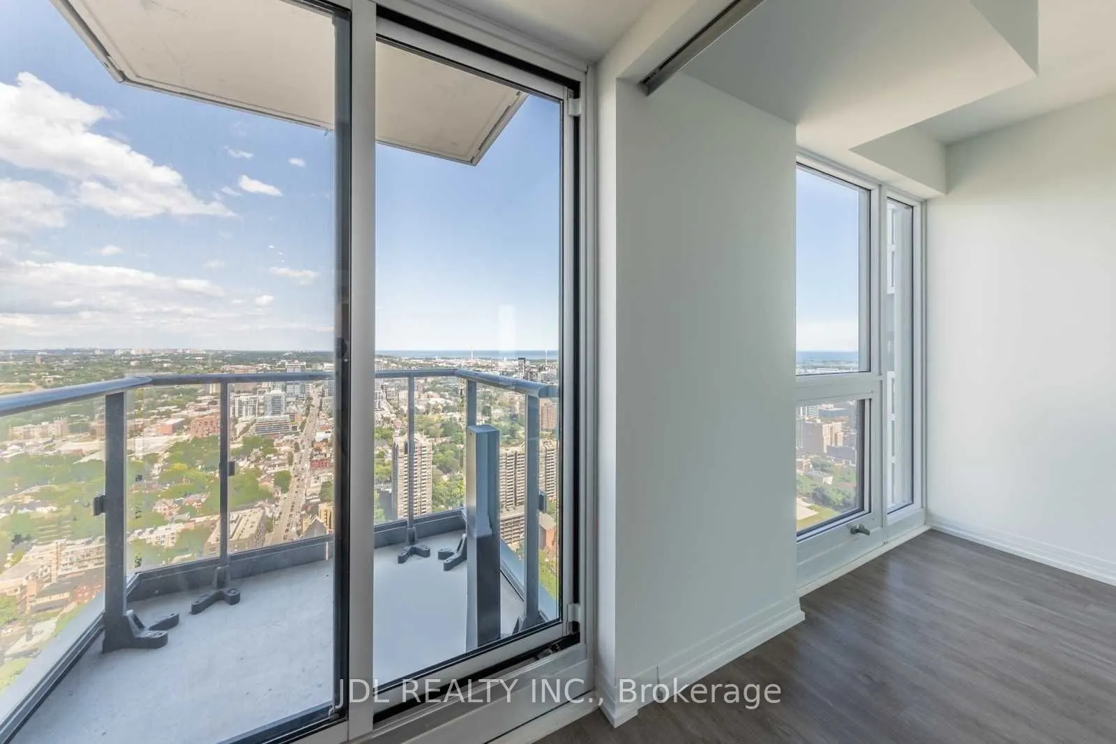 251 JARVIS Street, #3702