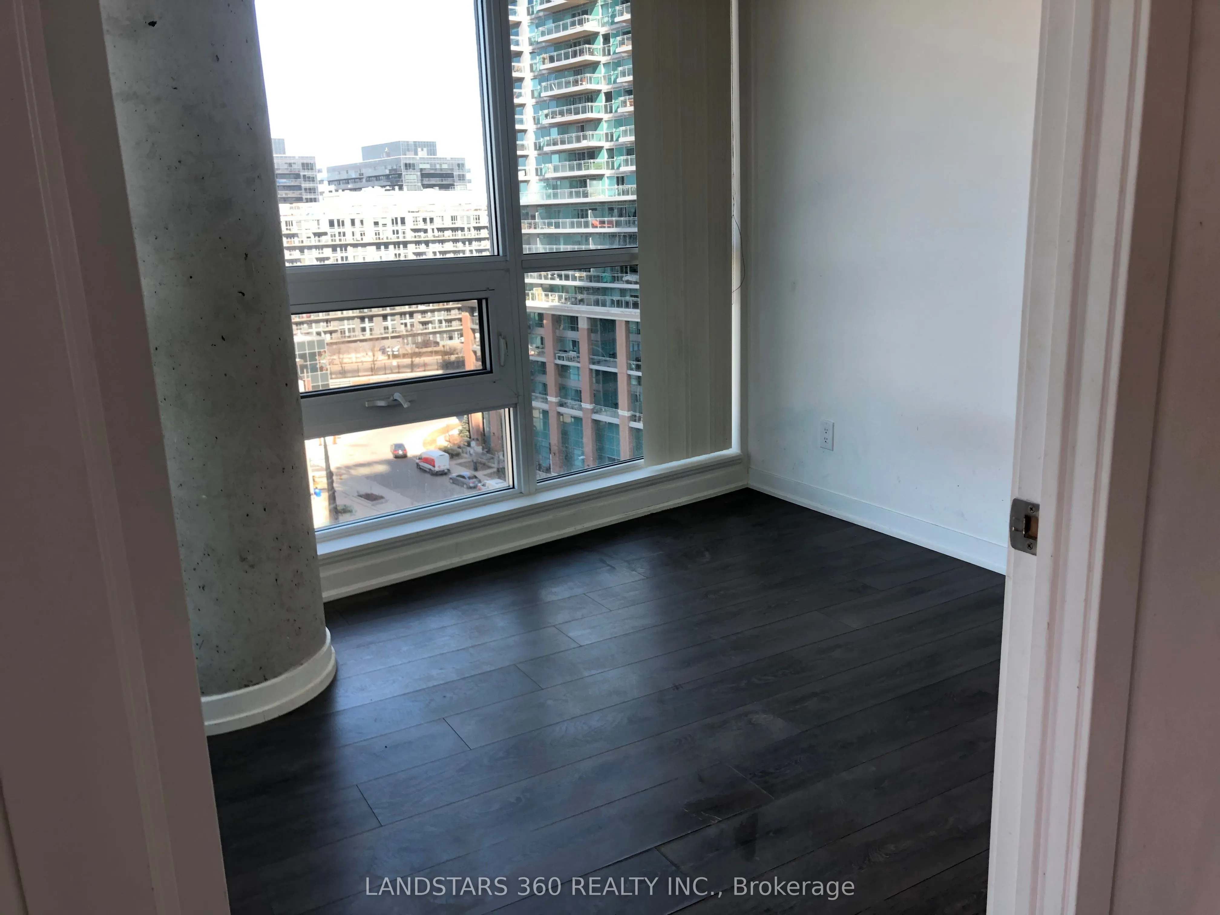 150 East Liberty Street, #1015
