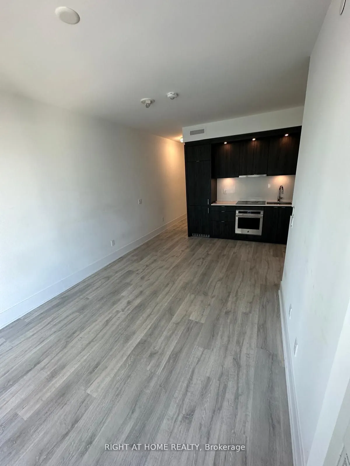 470 Front Street W, #1610