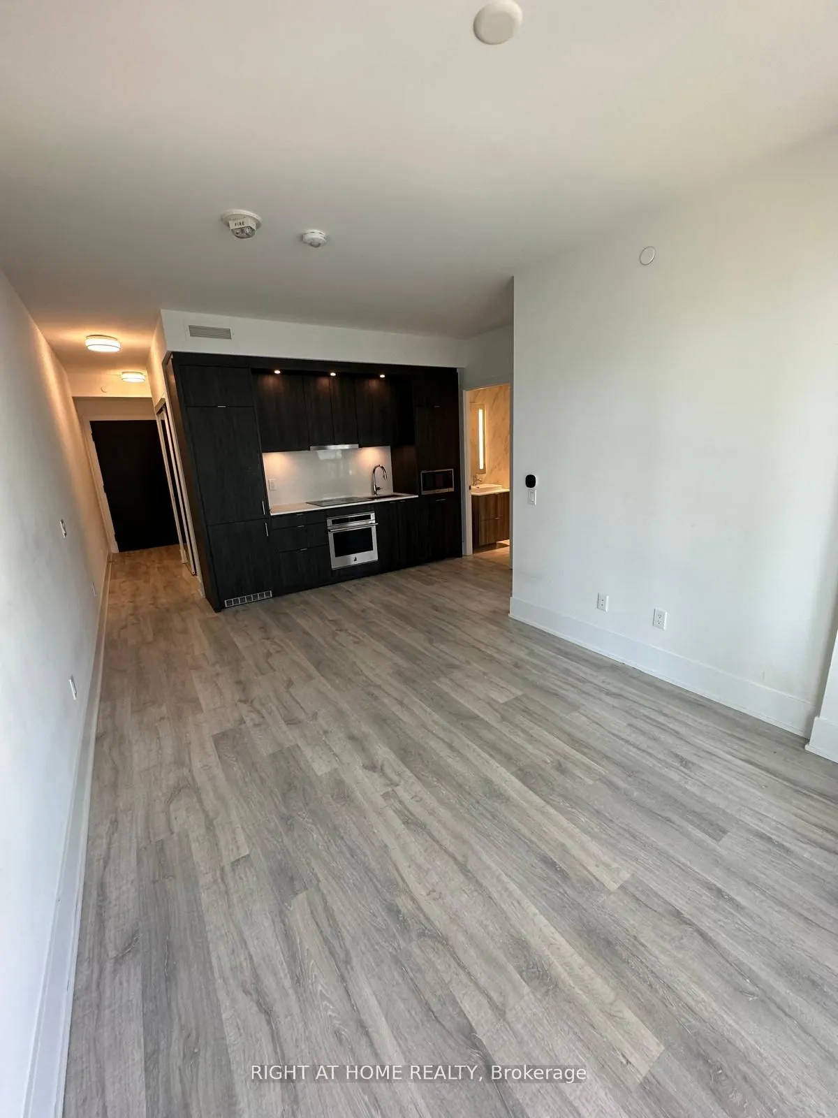 470 Front Street W, #1610