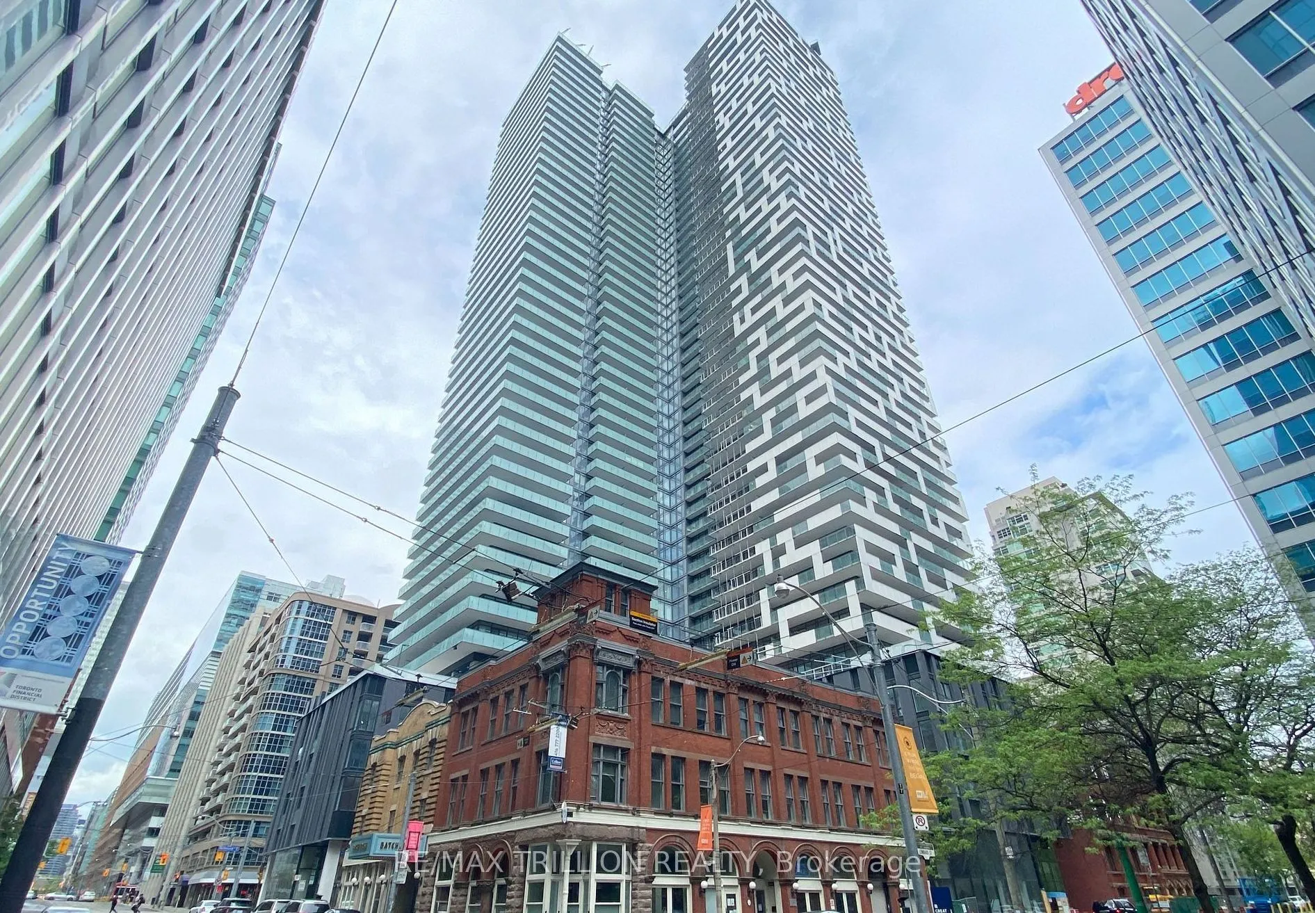25 Richmond Street E, #1501