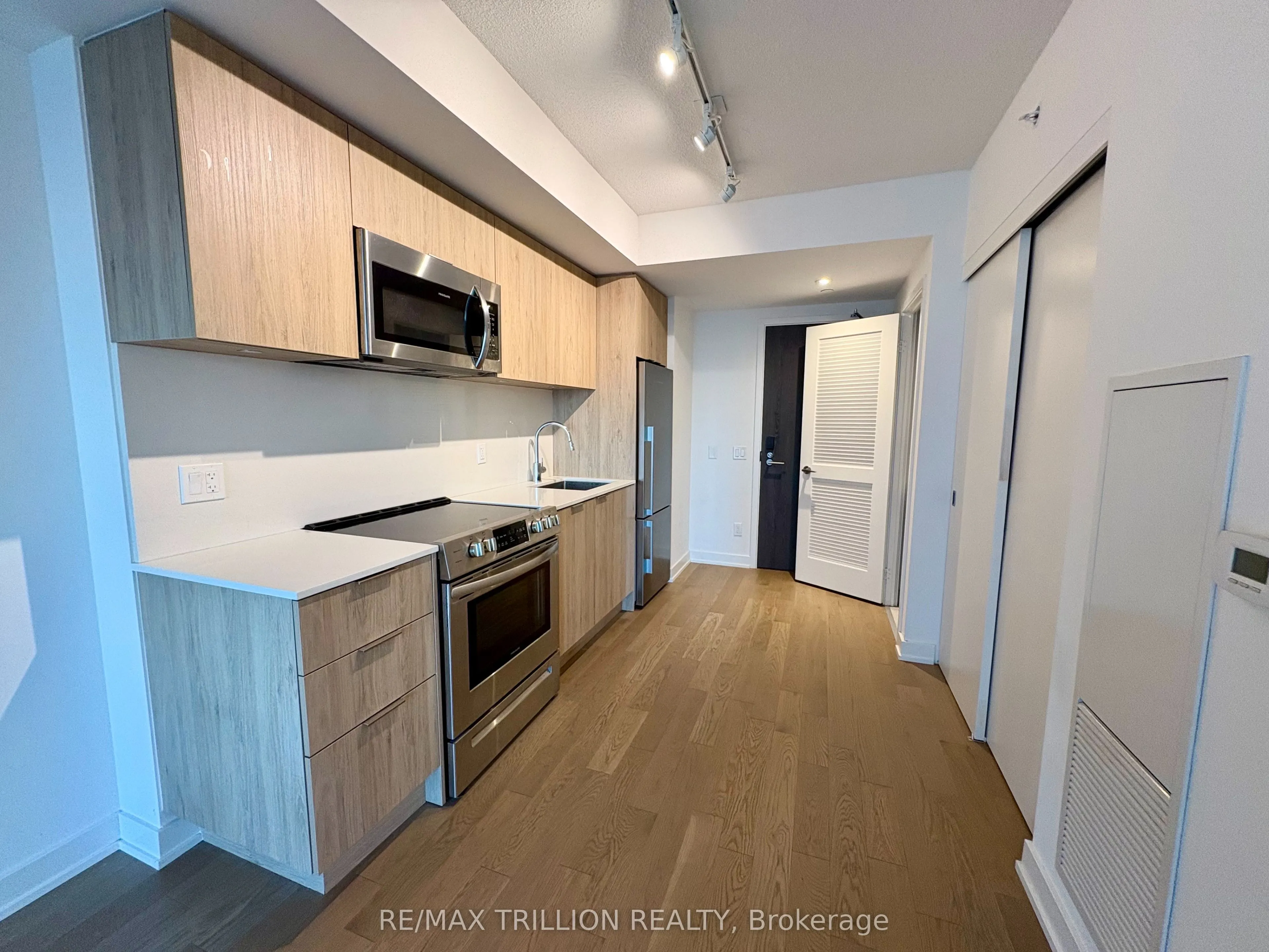 25 Richmond Street E, #1501