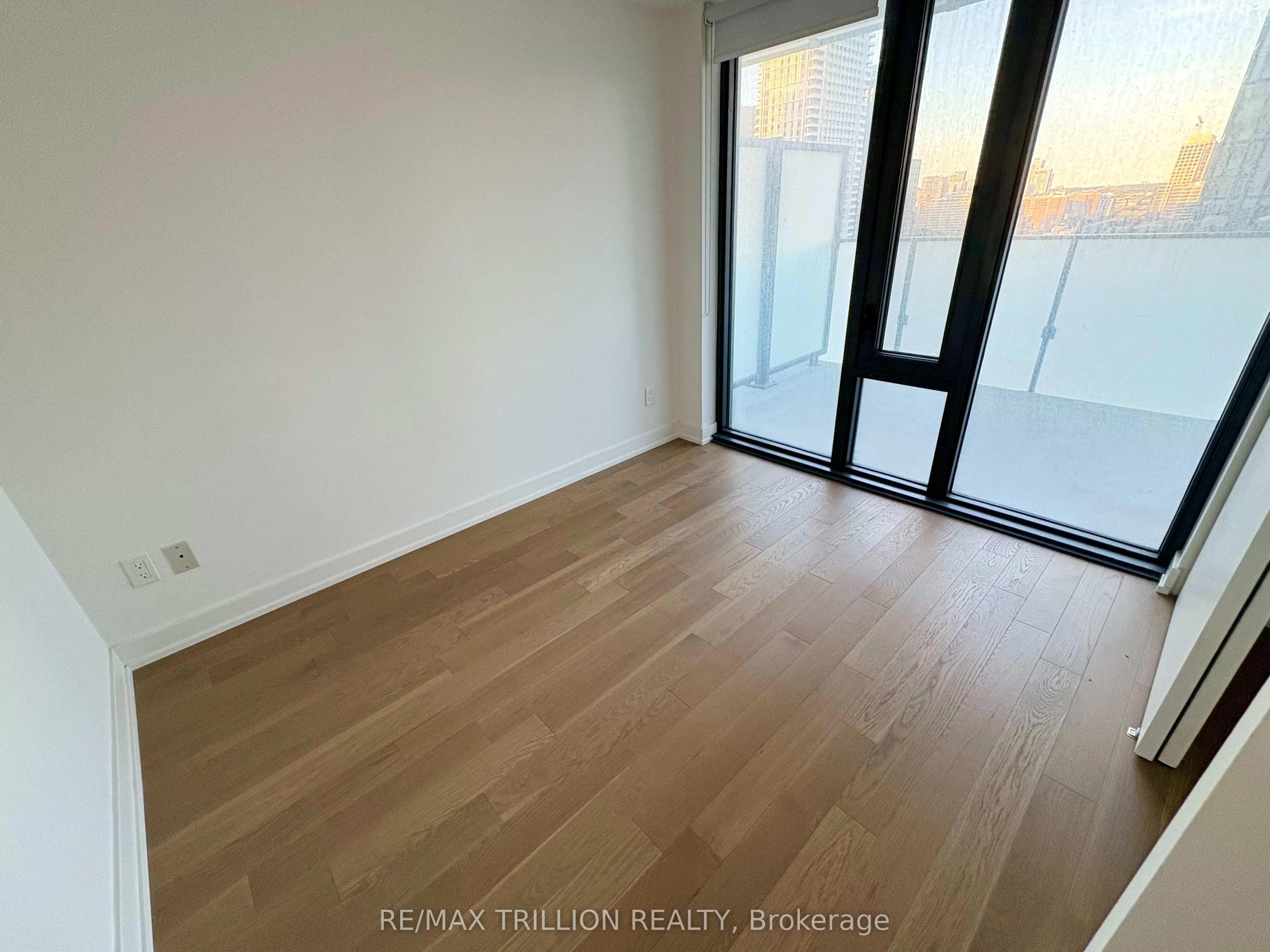 25 Richmond Street E, #1501