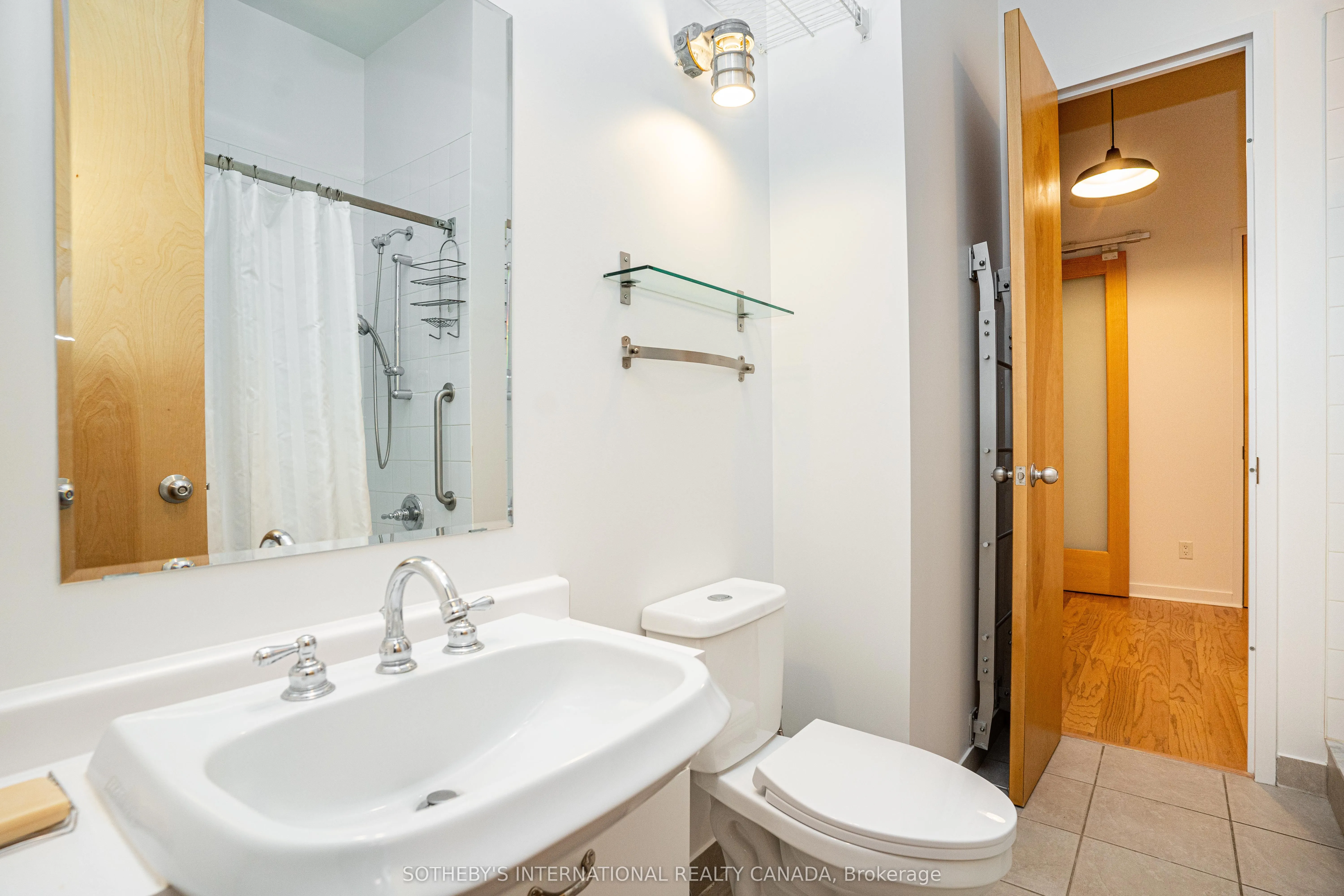 135 Dalhousie Street, #209