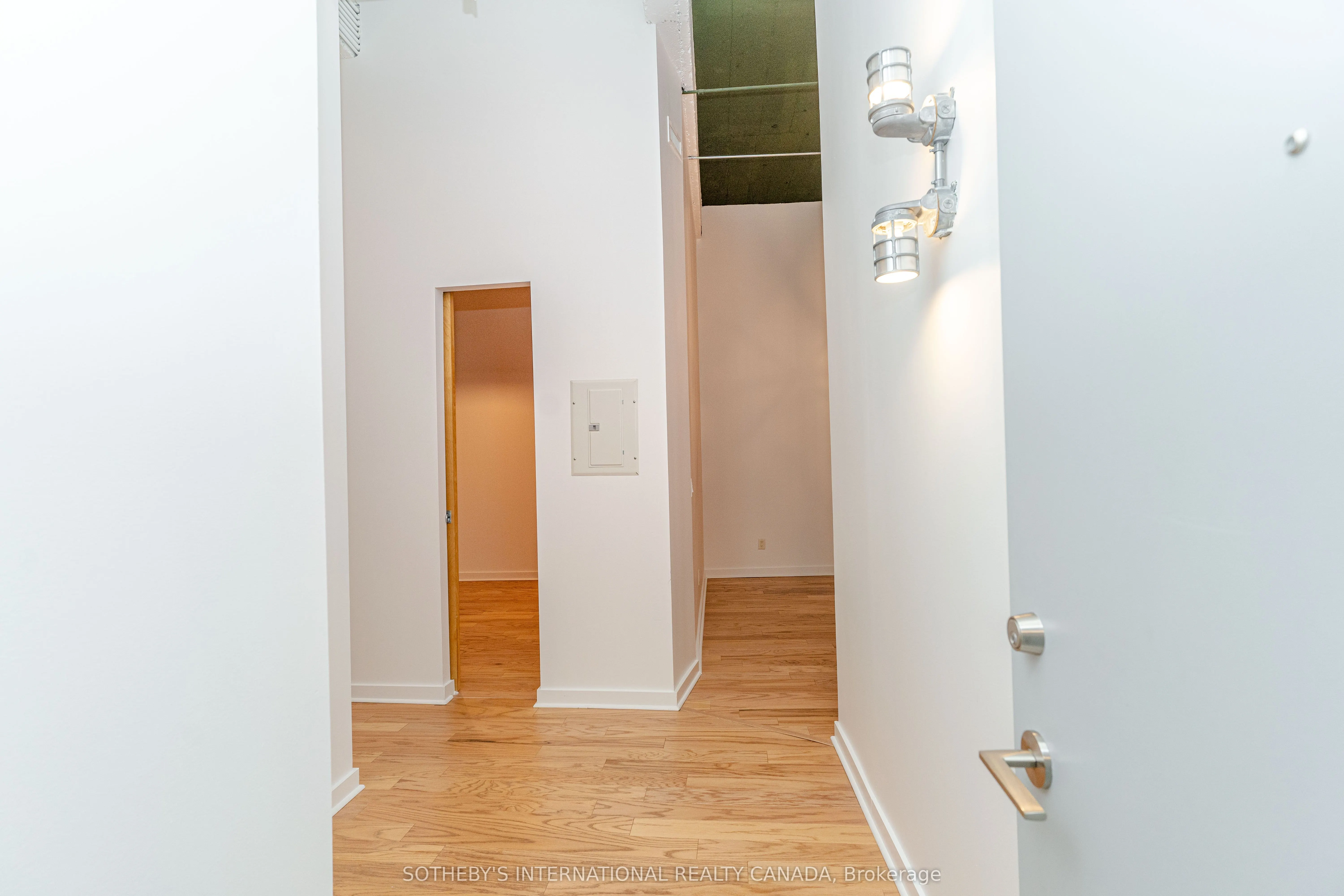 135 Dalhousie Street, #209