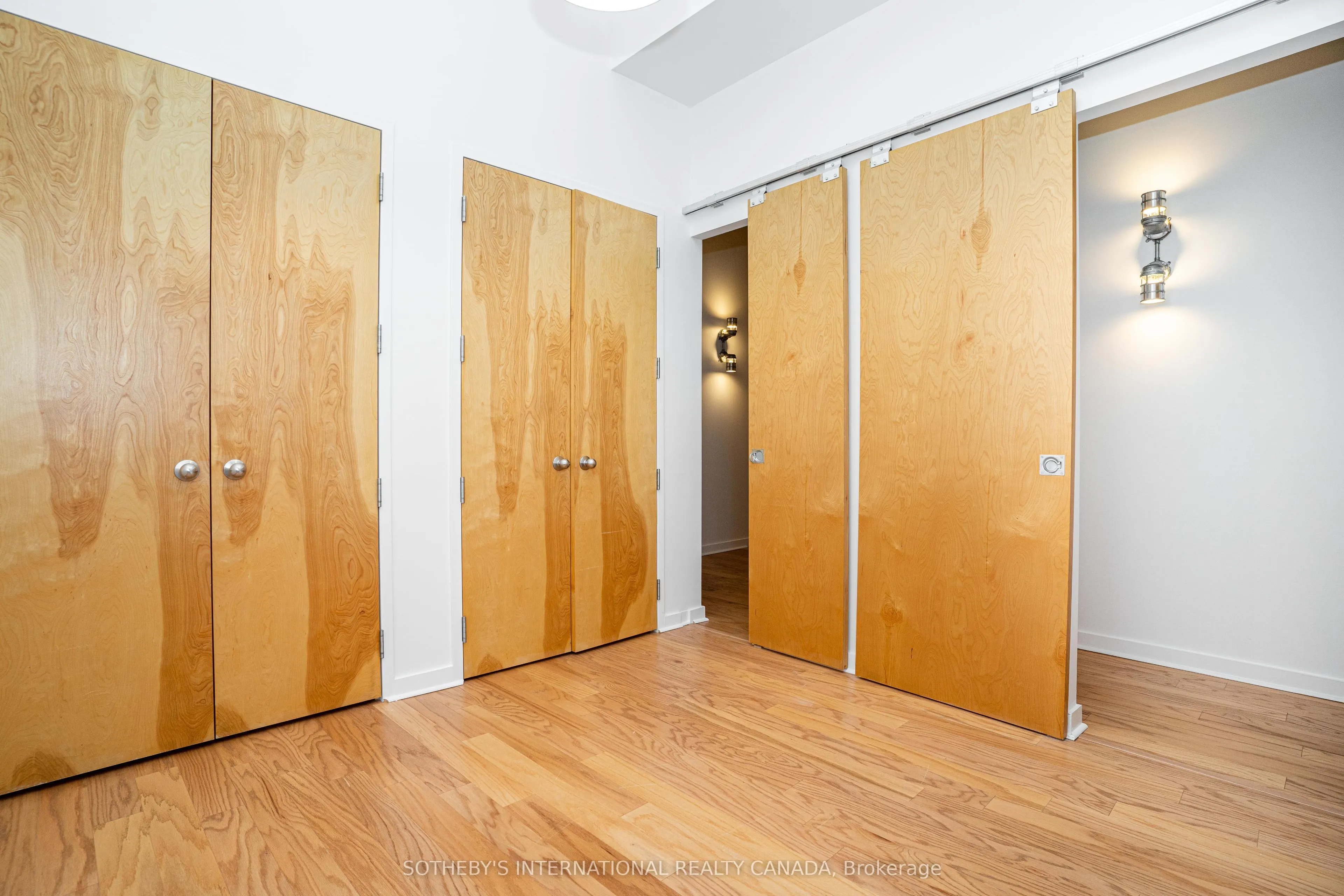 135 Dalhousie Street, #209