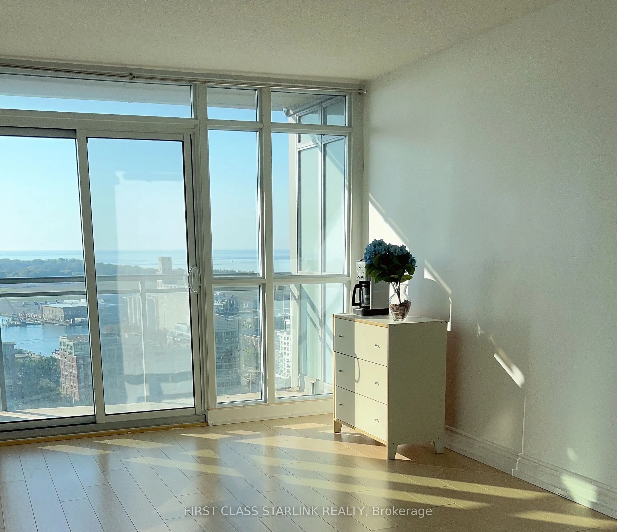 15 Iceboat Terrace, #2607