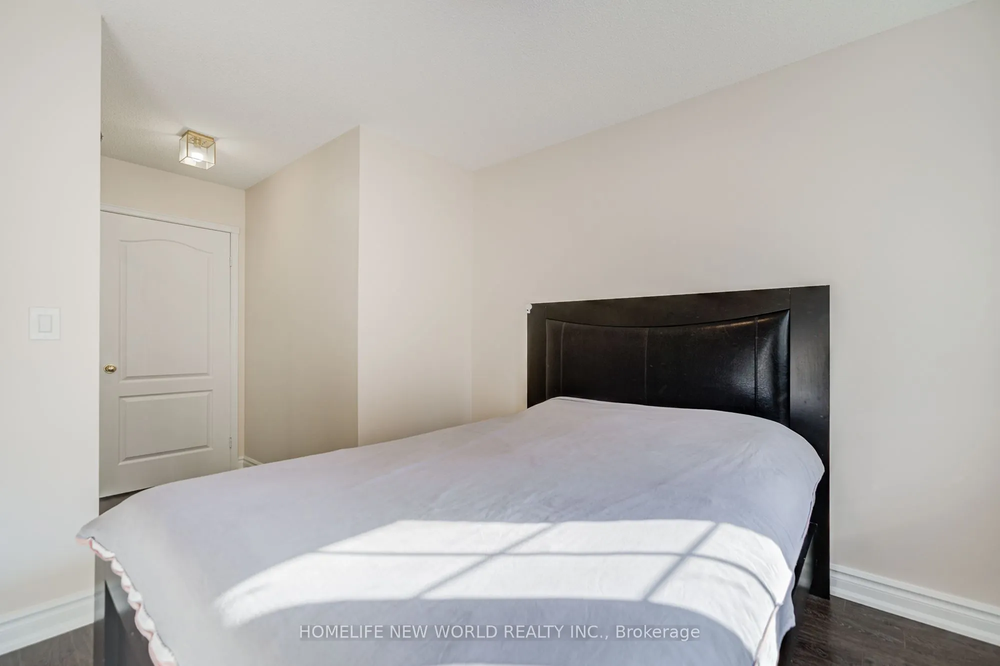 28 Sommerset Way, #1313