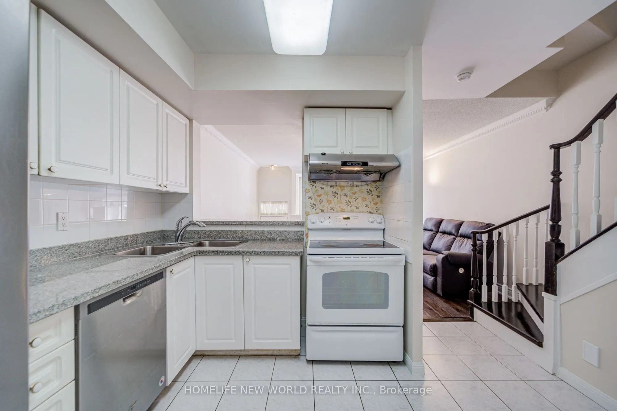 28 Sommerset Way, #1313