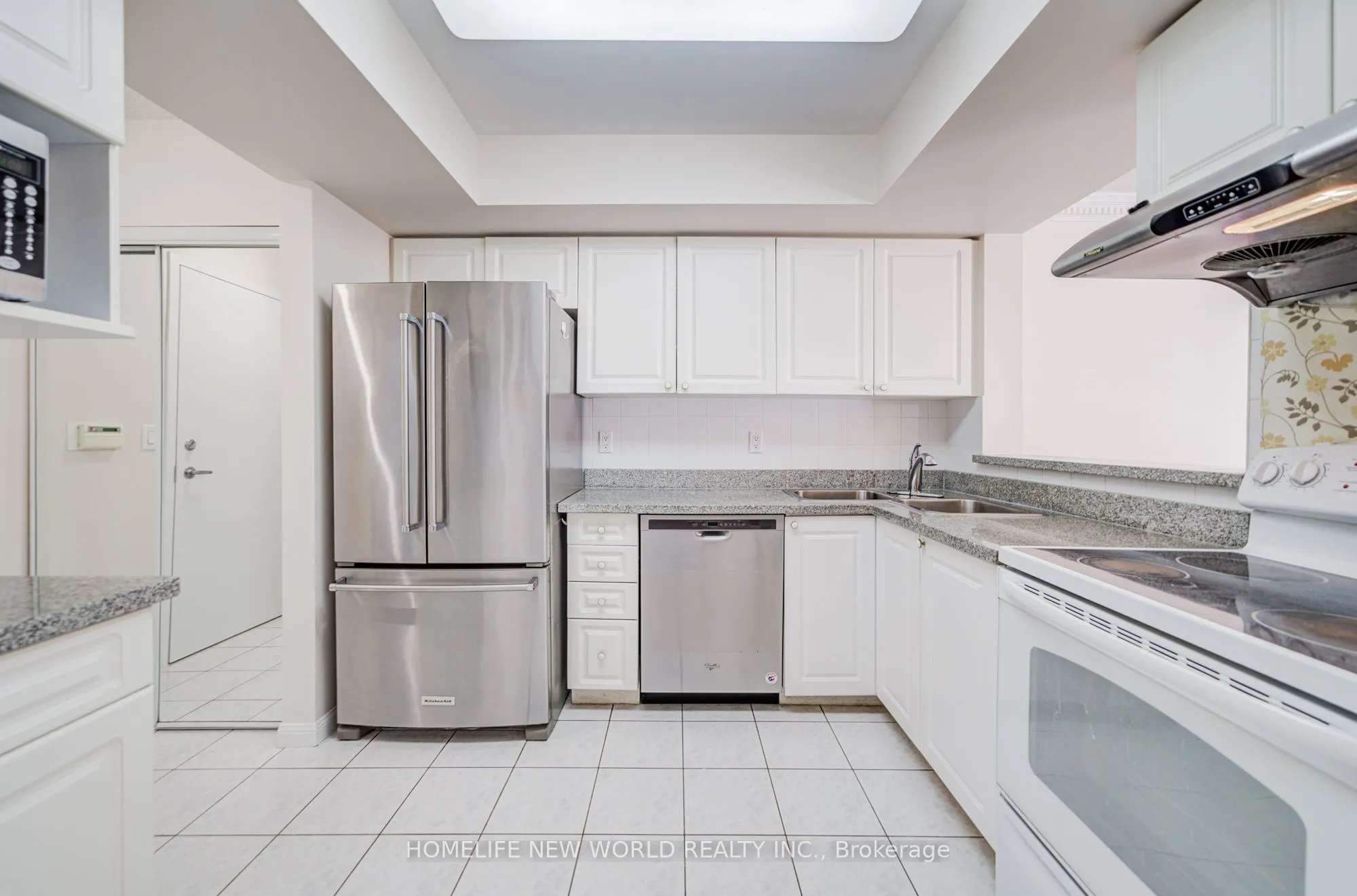 28 Sommerset Way, #1313