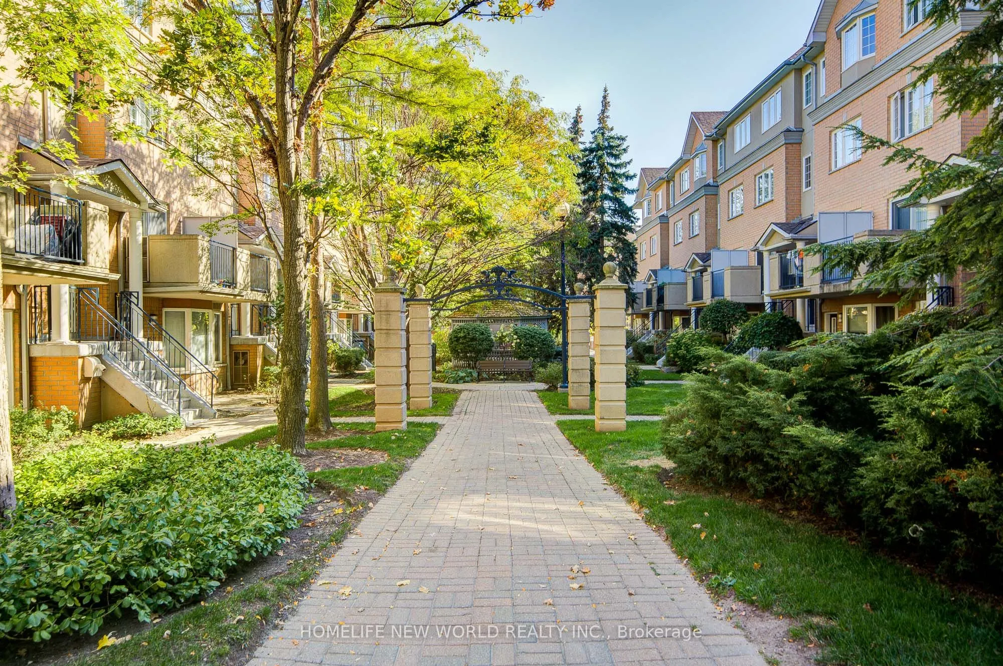 28 Sommerset Way, #1313