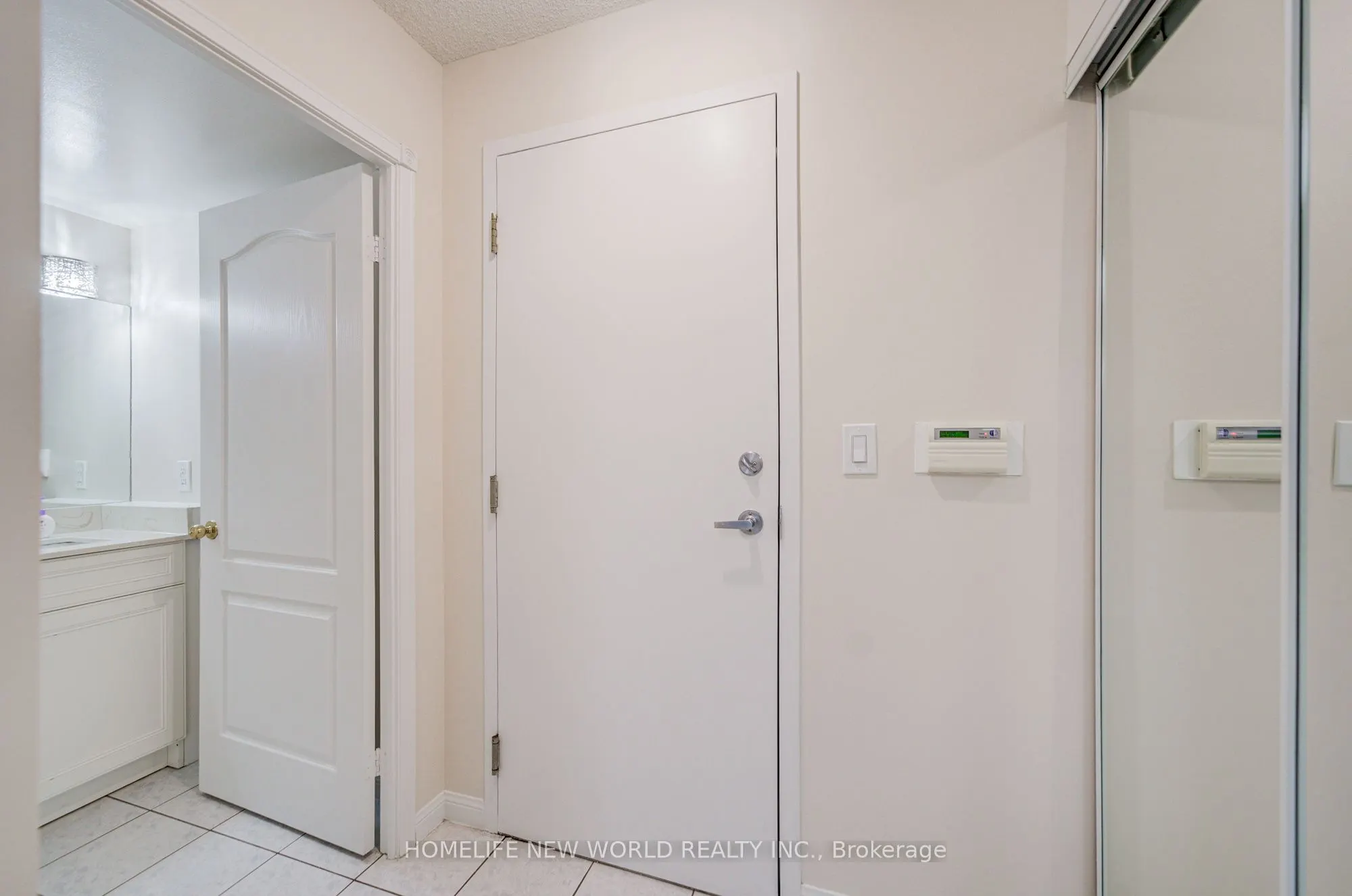 28 Sommerset Way, #1313
