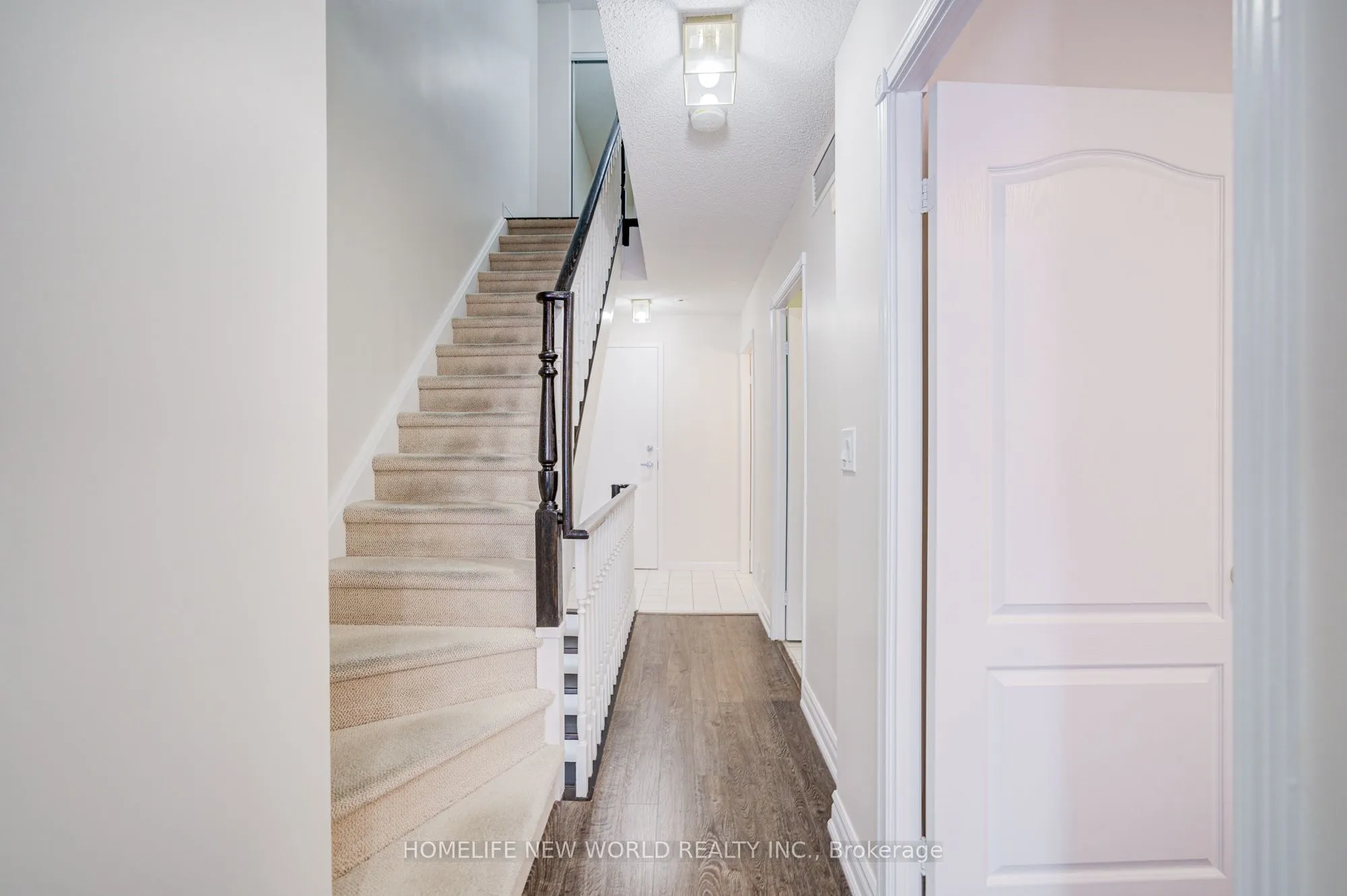 28 Sommerset Way, #1313