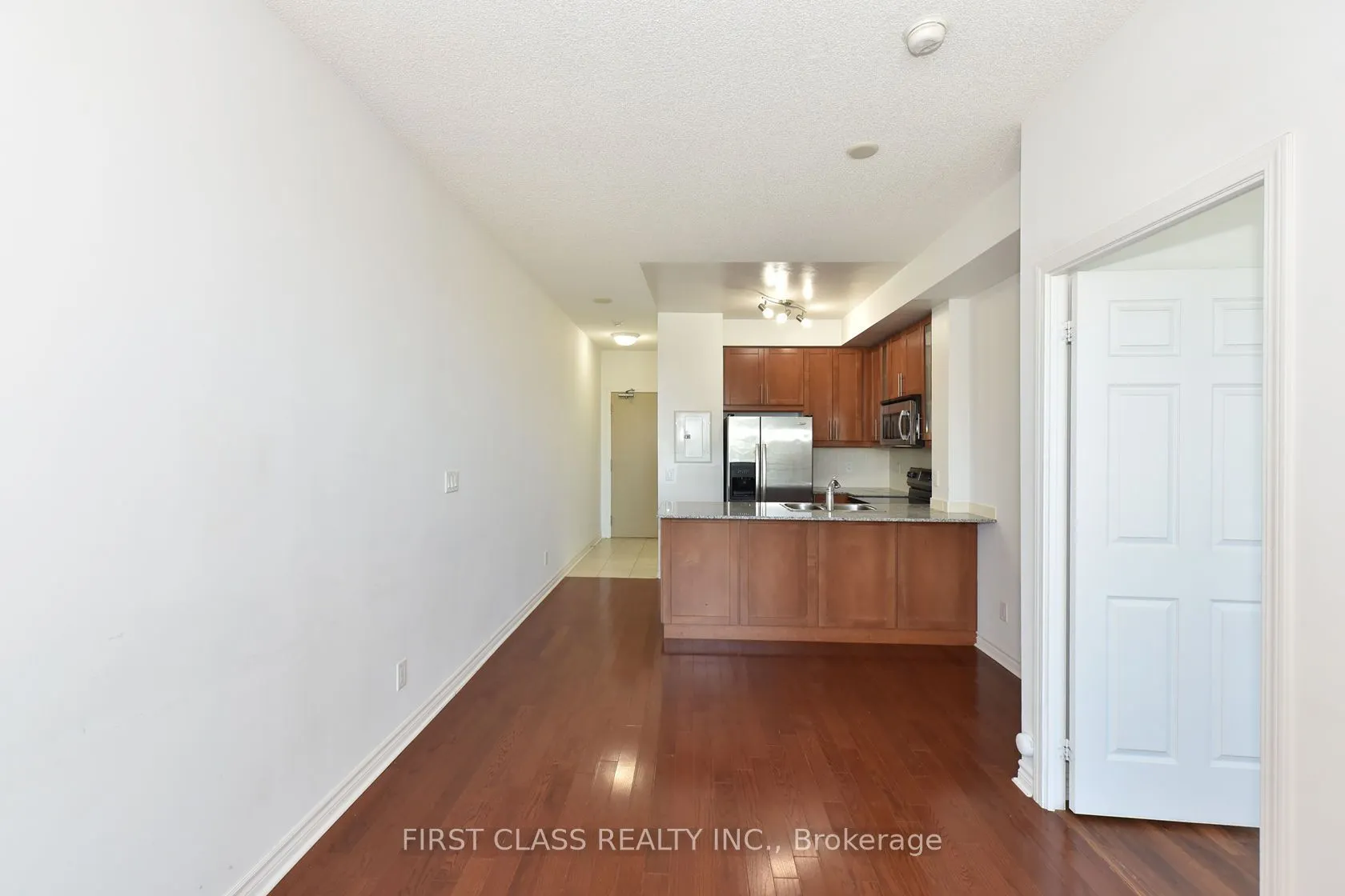 18 Holmes Avenue, #1806