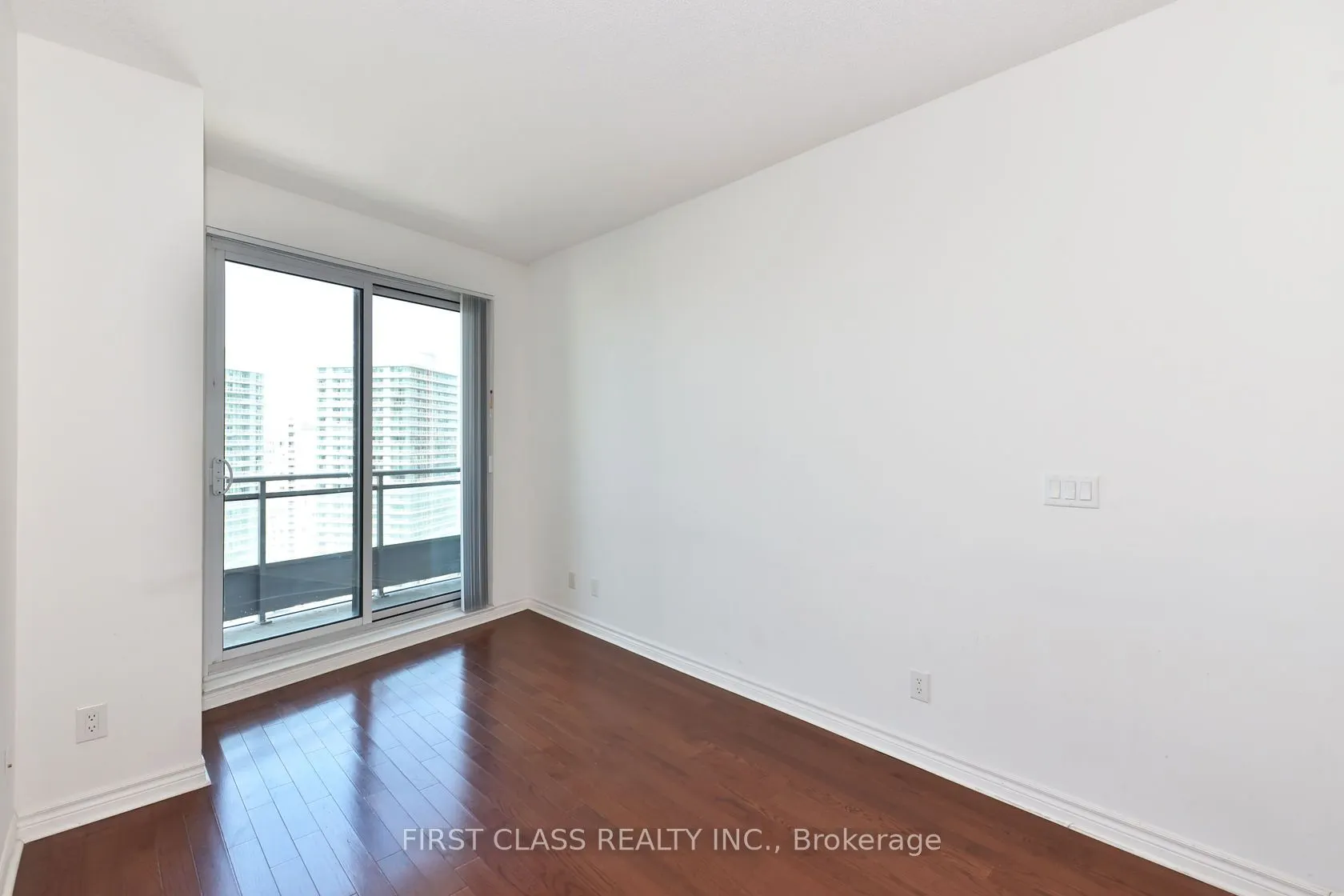18 Holmes Avenue, #1806