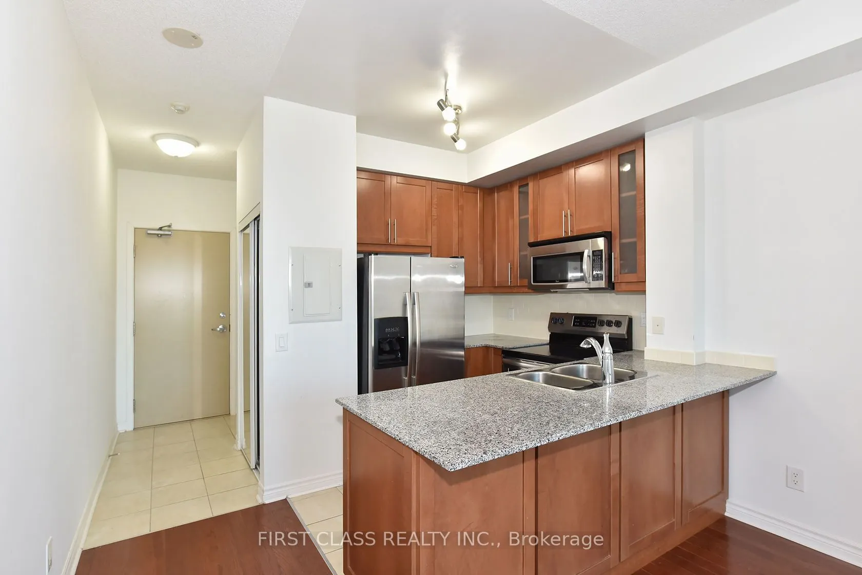 18 Holmes Avenue, #1806